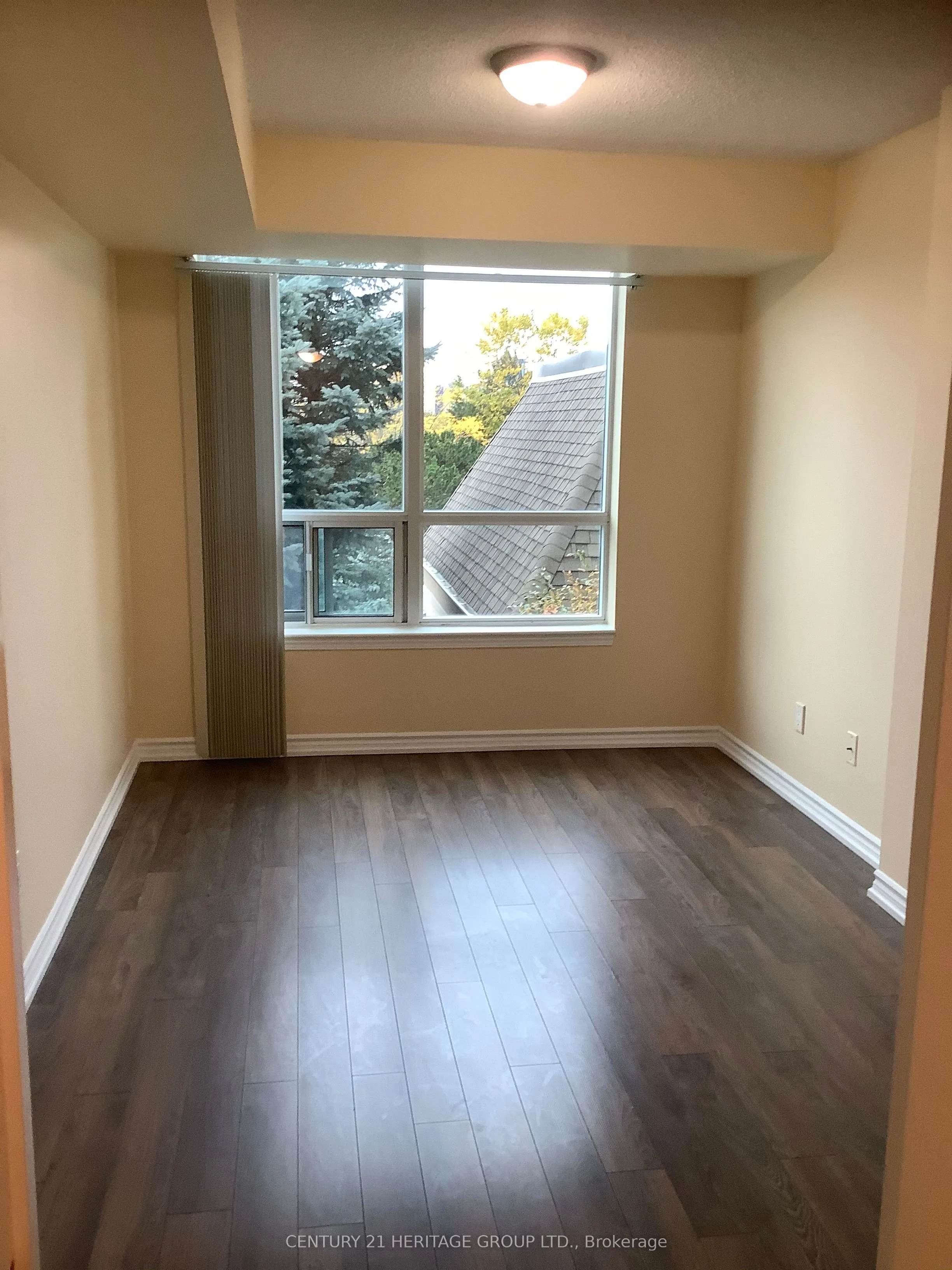 17 Barberry Place, #409