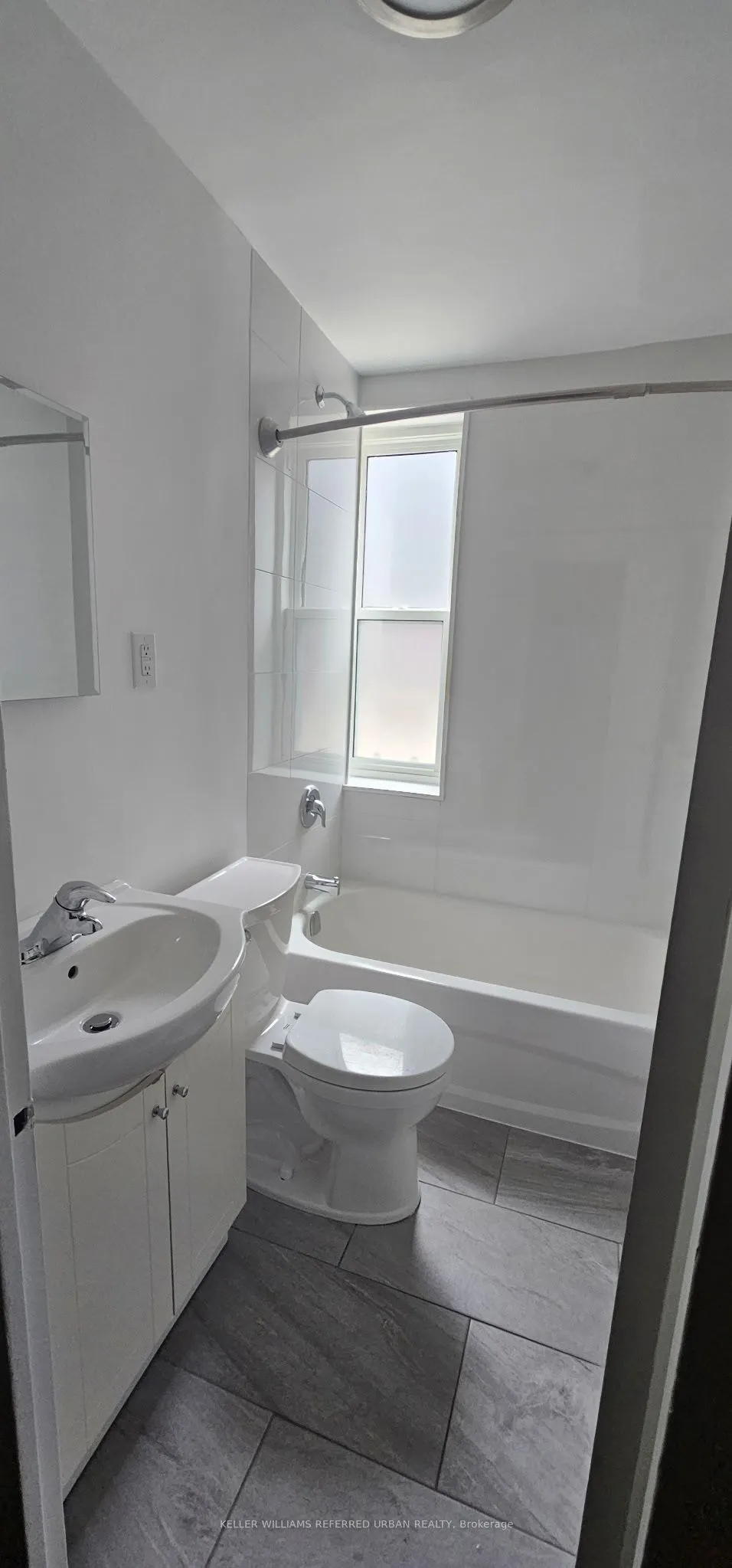 464 Summerhill Avenue, #3