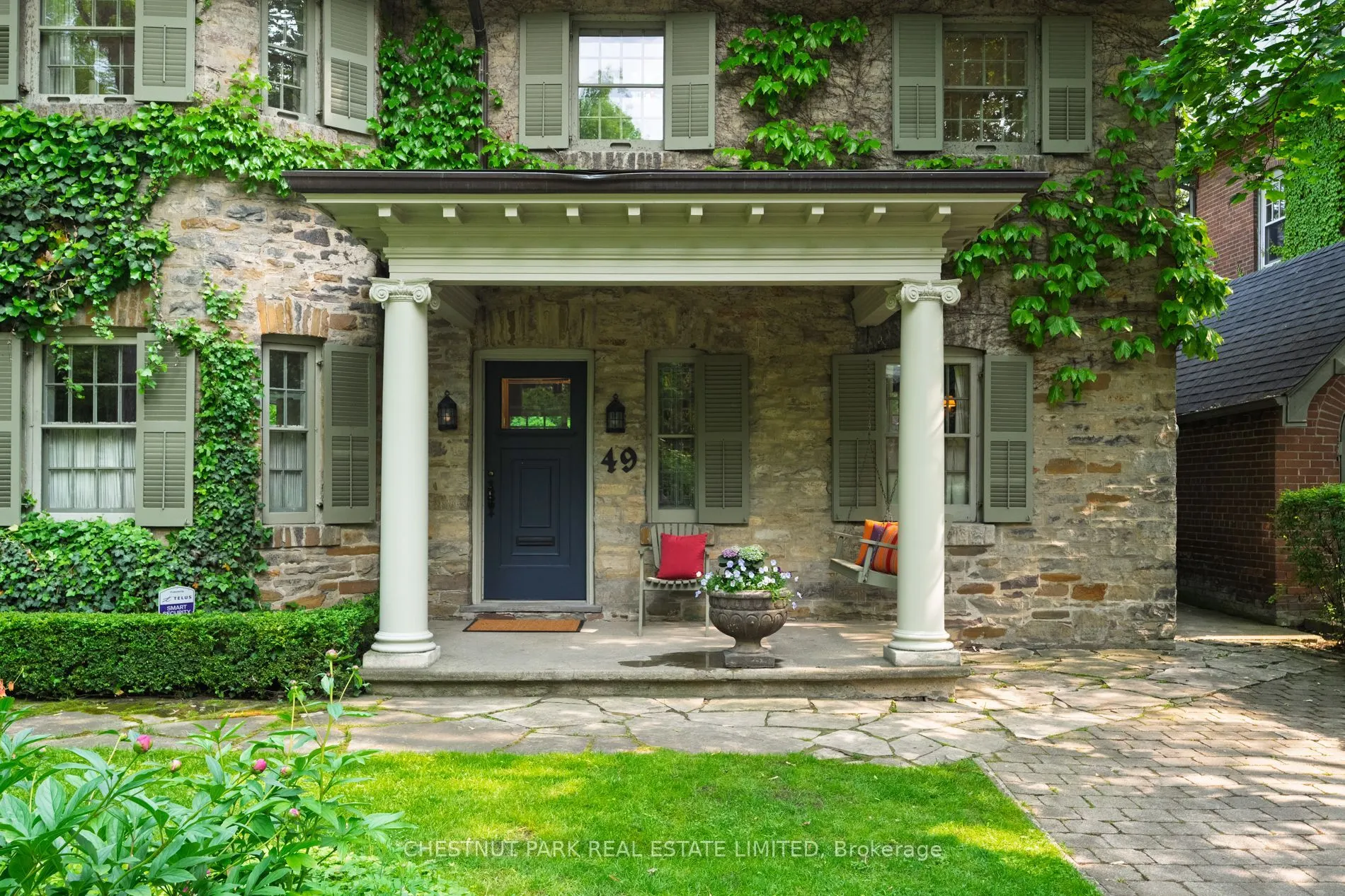49 Roxborough Street