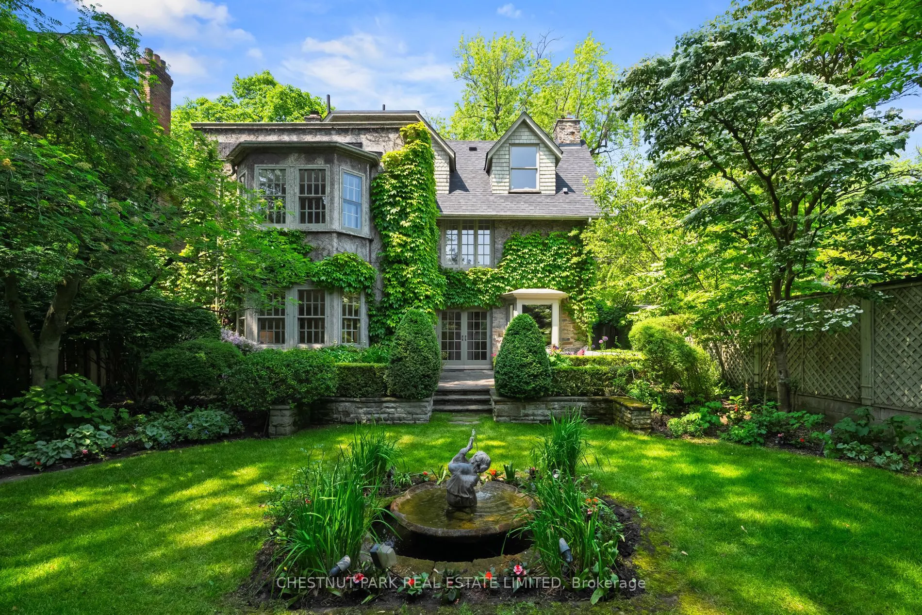 49 Roxborough Street