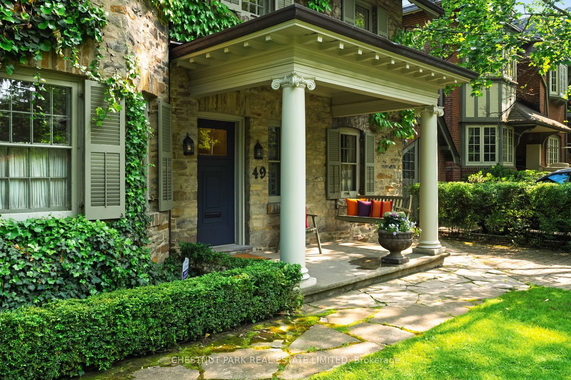 49 Roxborough Street