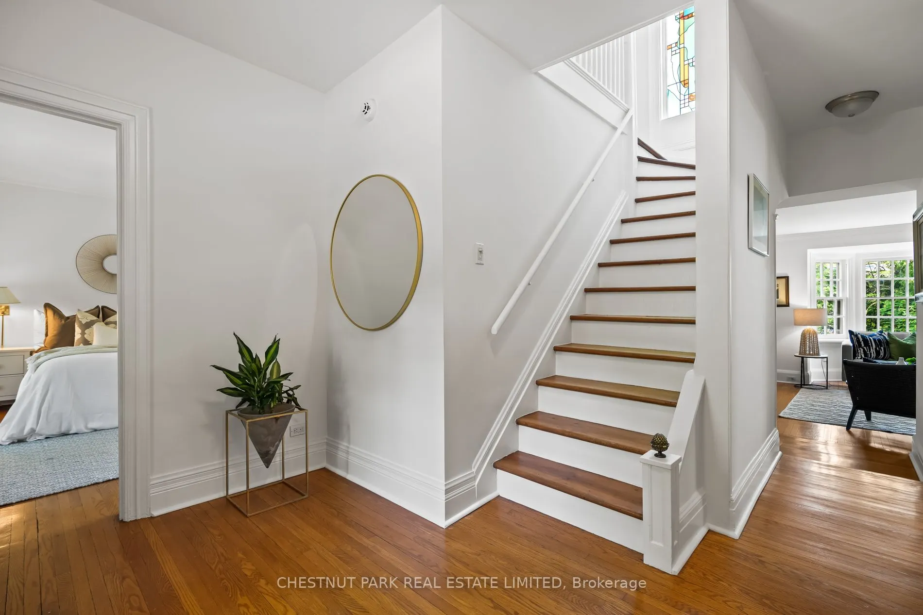 49 Roxborough Street