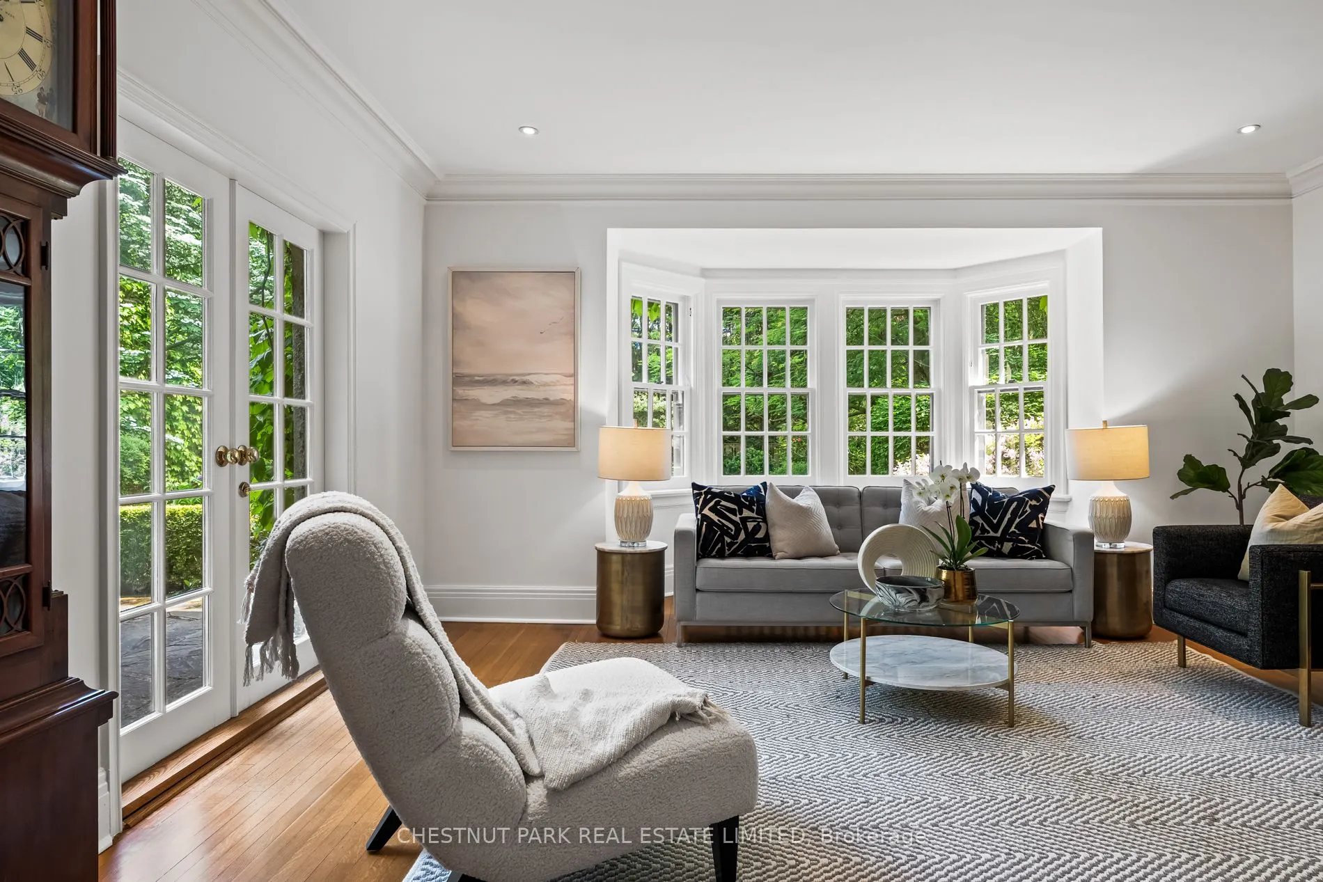 49 Roxborough Street