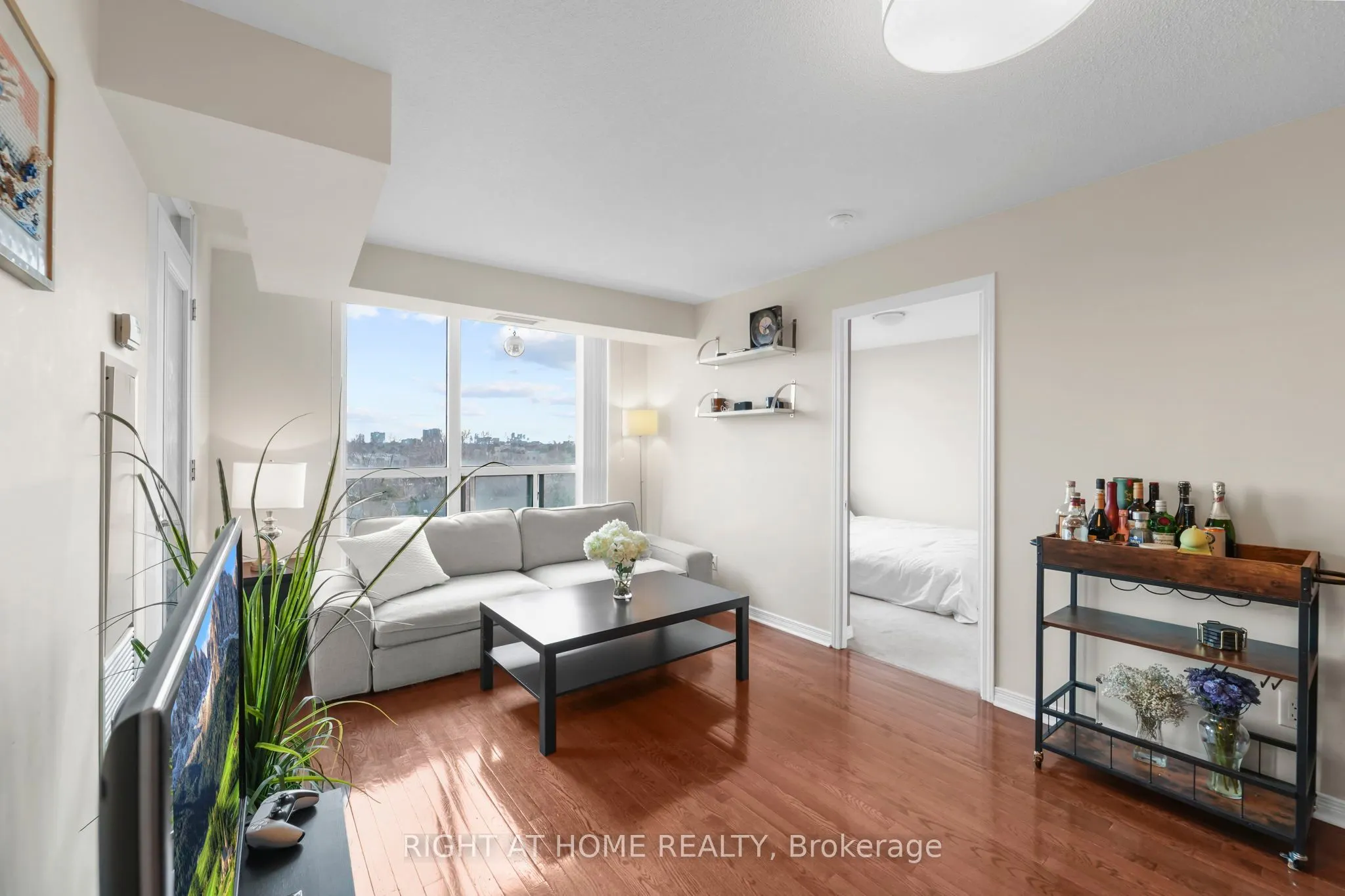 503 Beecroft Road, #712