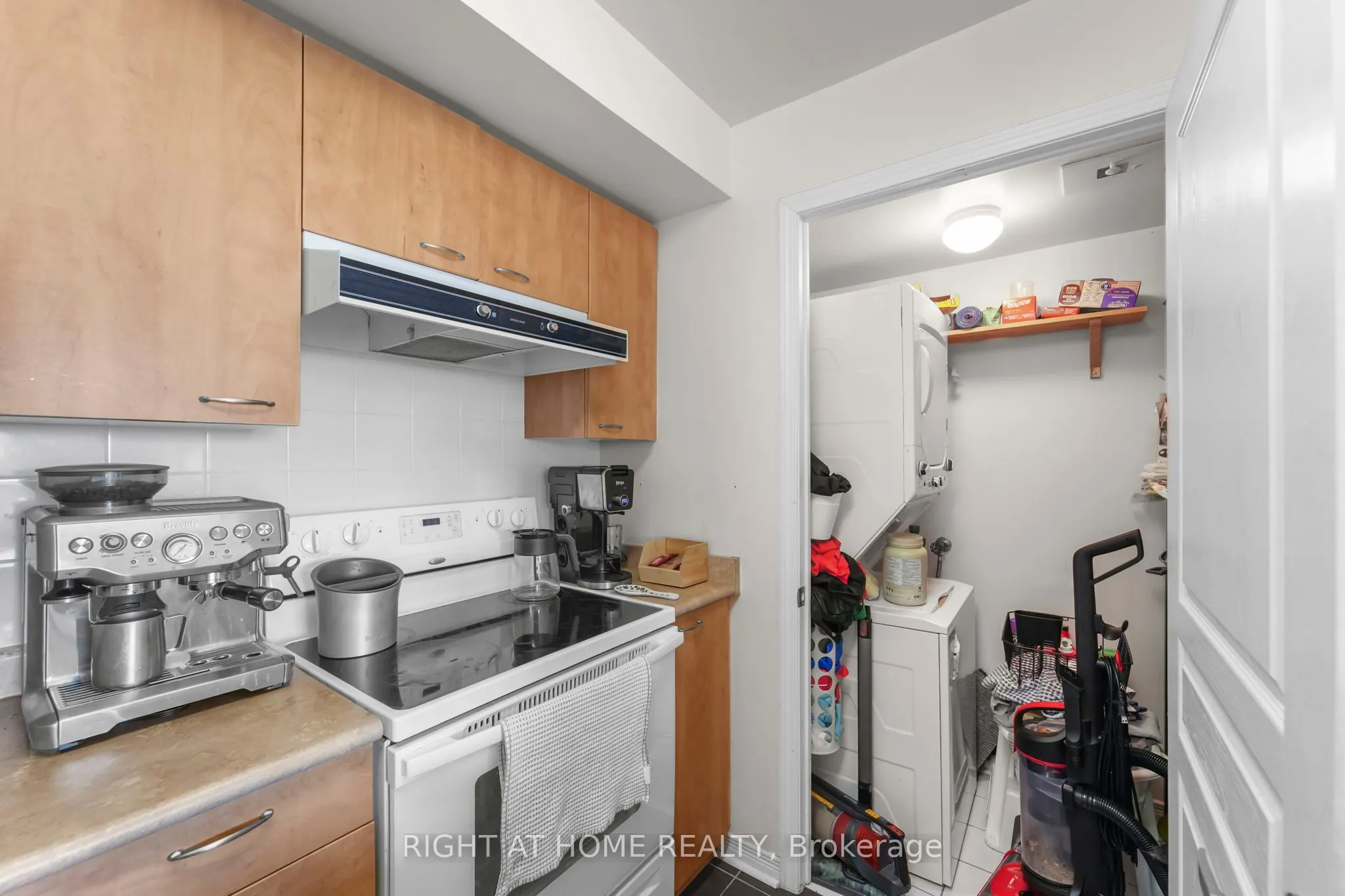 503 Beecroft Road, #712