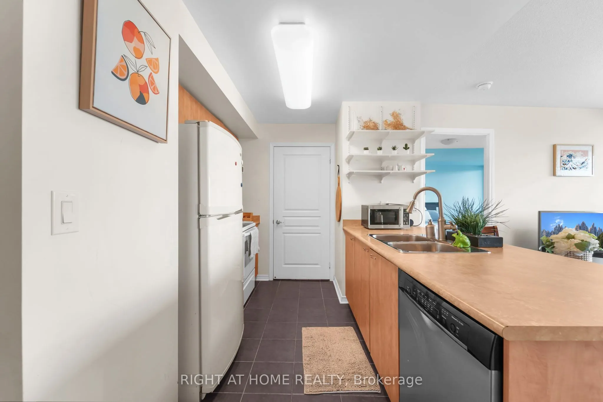 503 Beecroft Road, #712