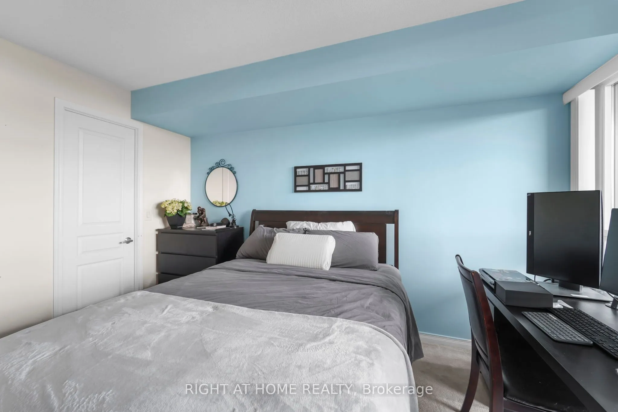 503 Beecroft Road, #712
