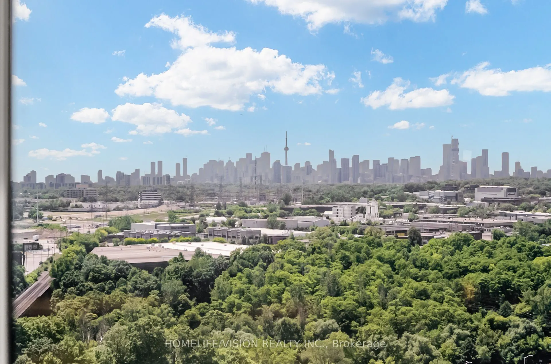 30 Inn On The Park Drive, #1810