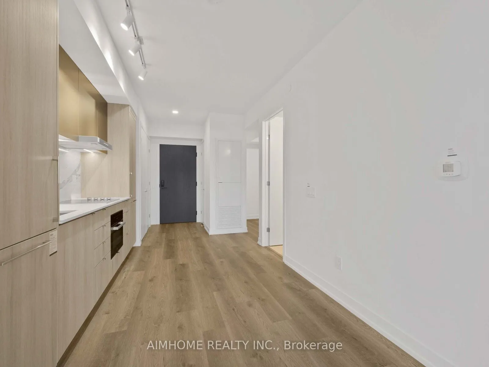 771 yonge Street, #1901