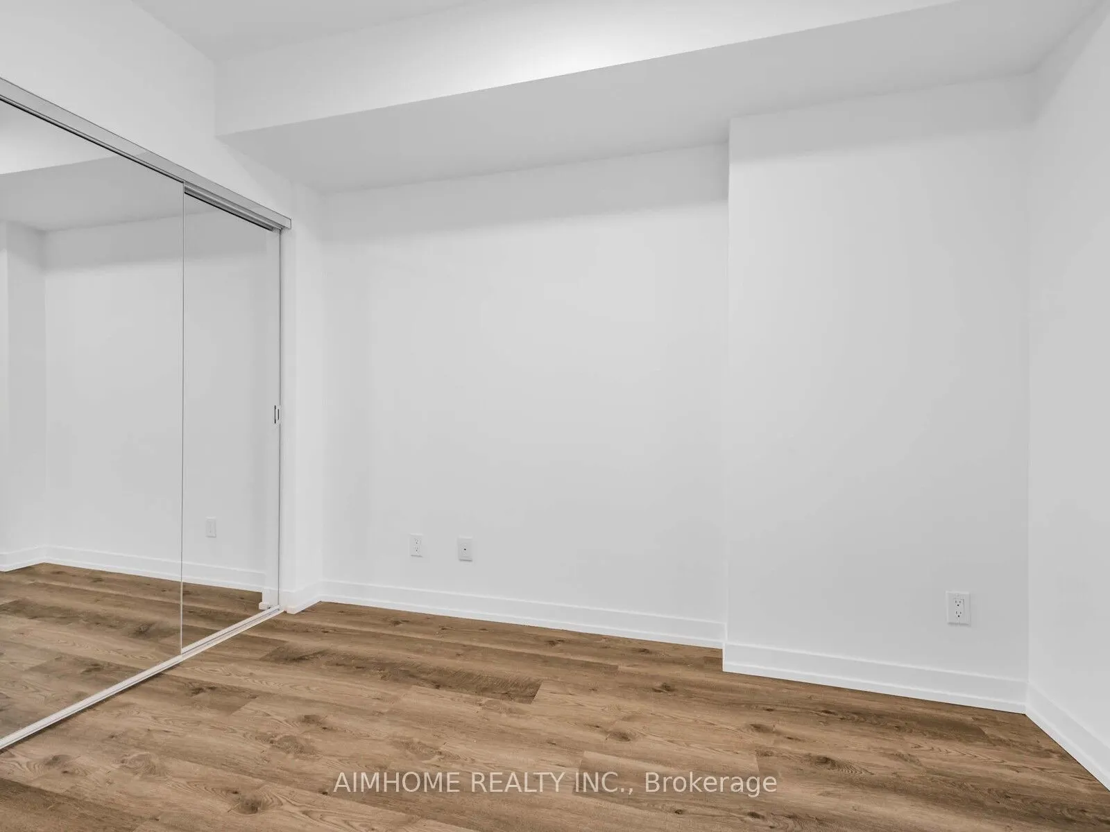 771 yonge Street, #1901