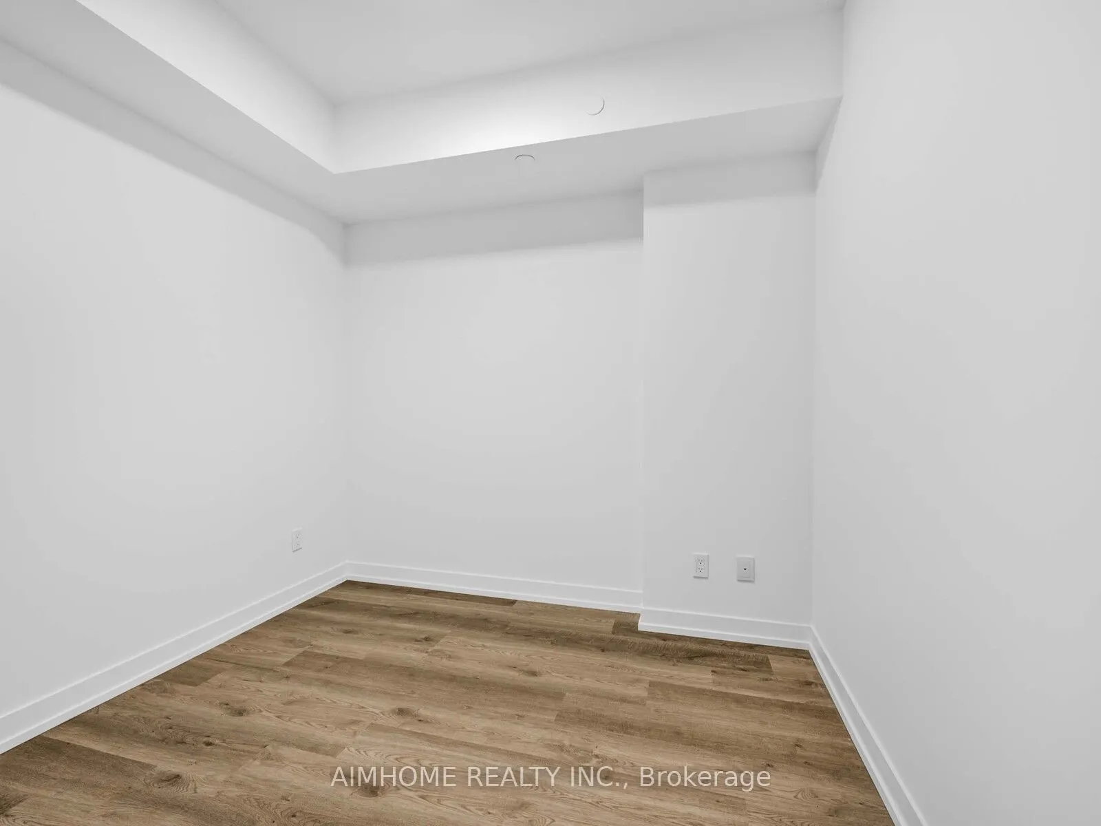 771 yonge Street, #1901