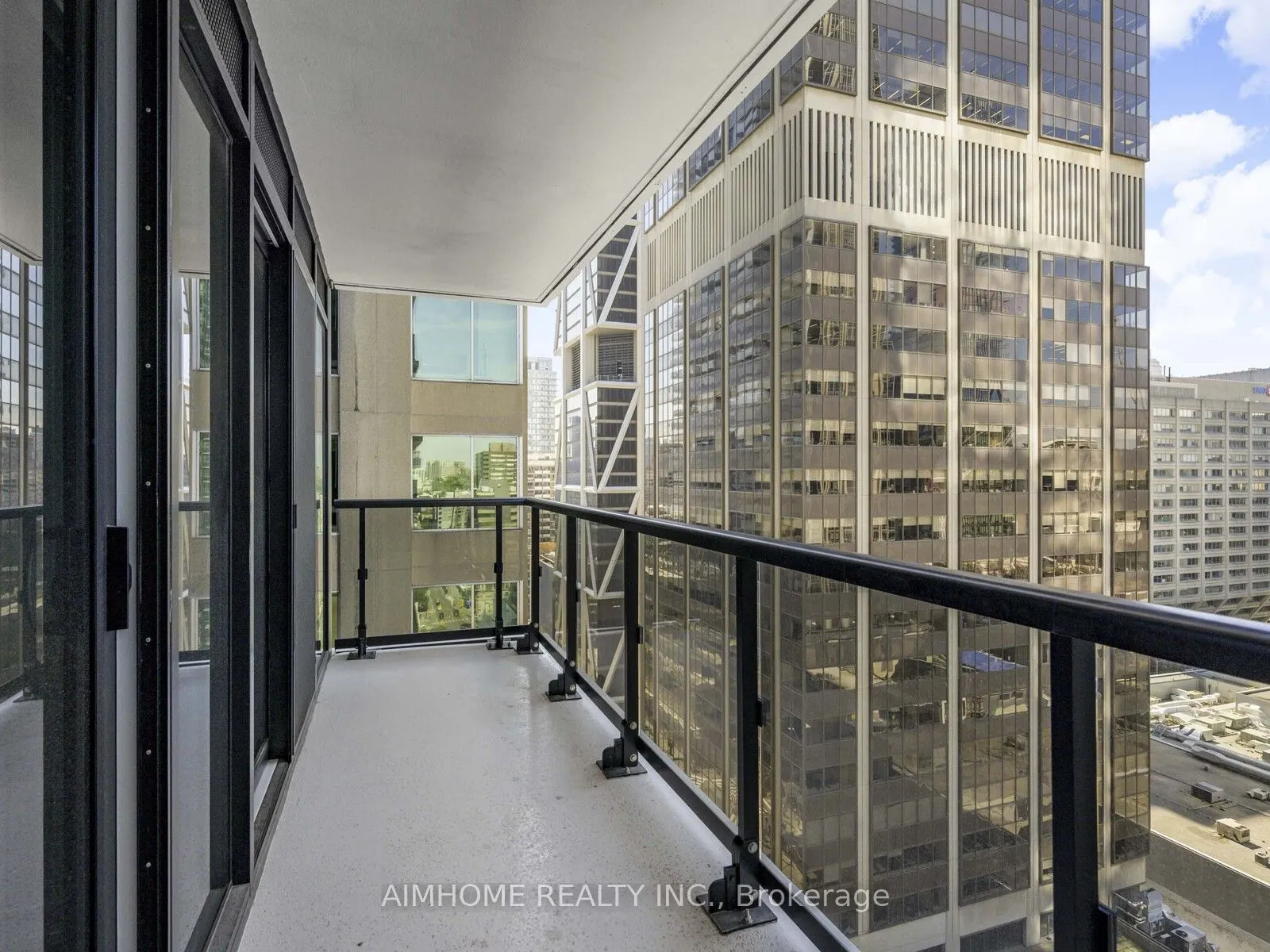 771 yonge Street, #1901