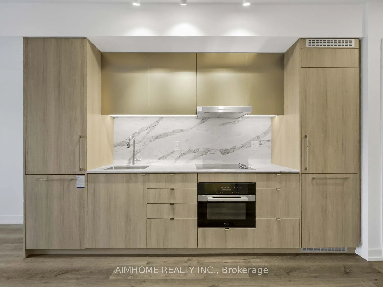 771 yonge Street, #1901
