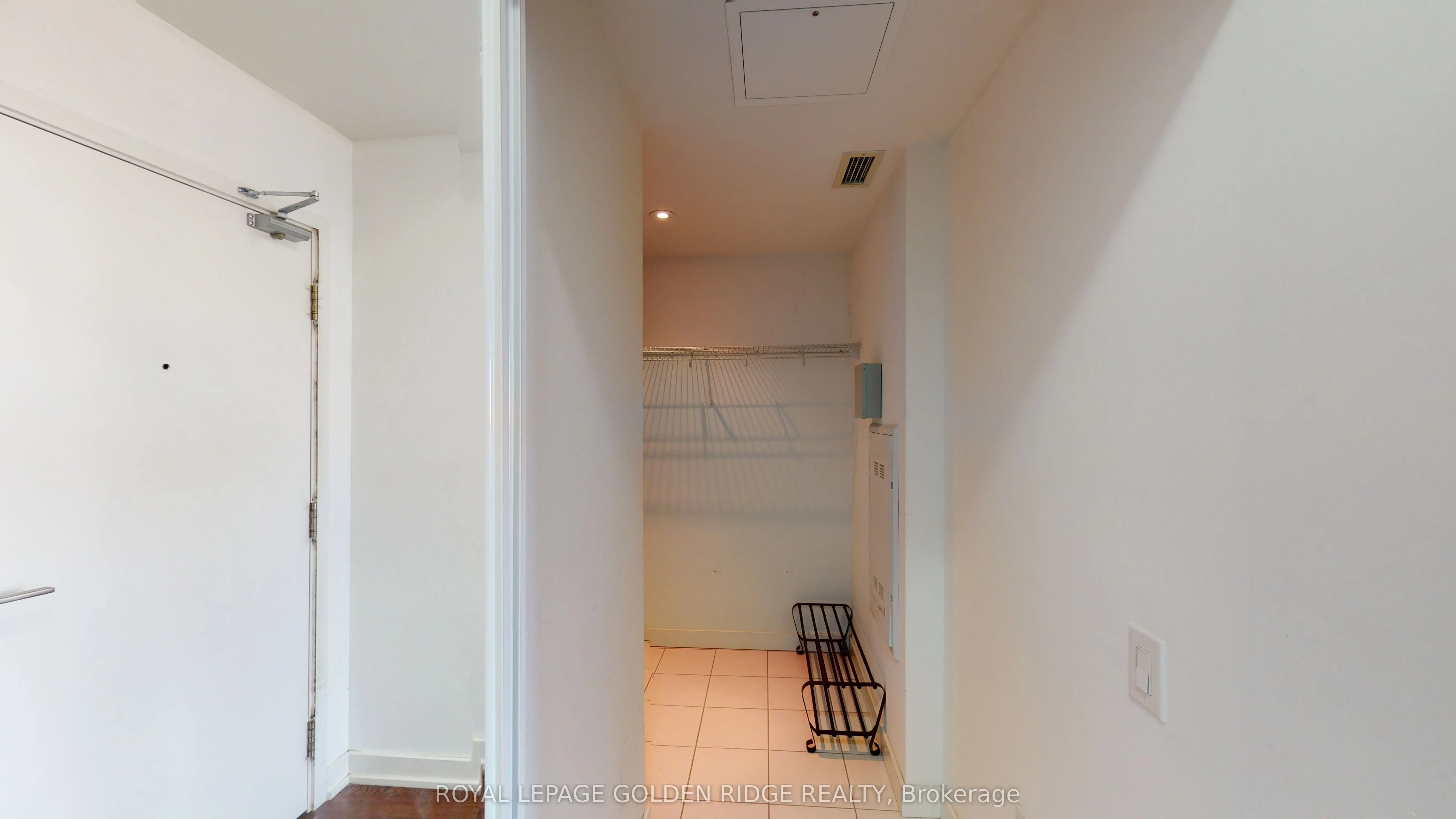 121 Mcmahon Drive, #2901