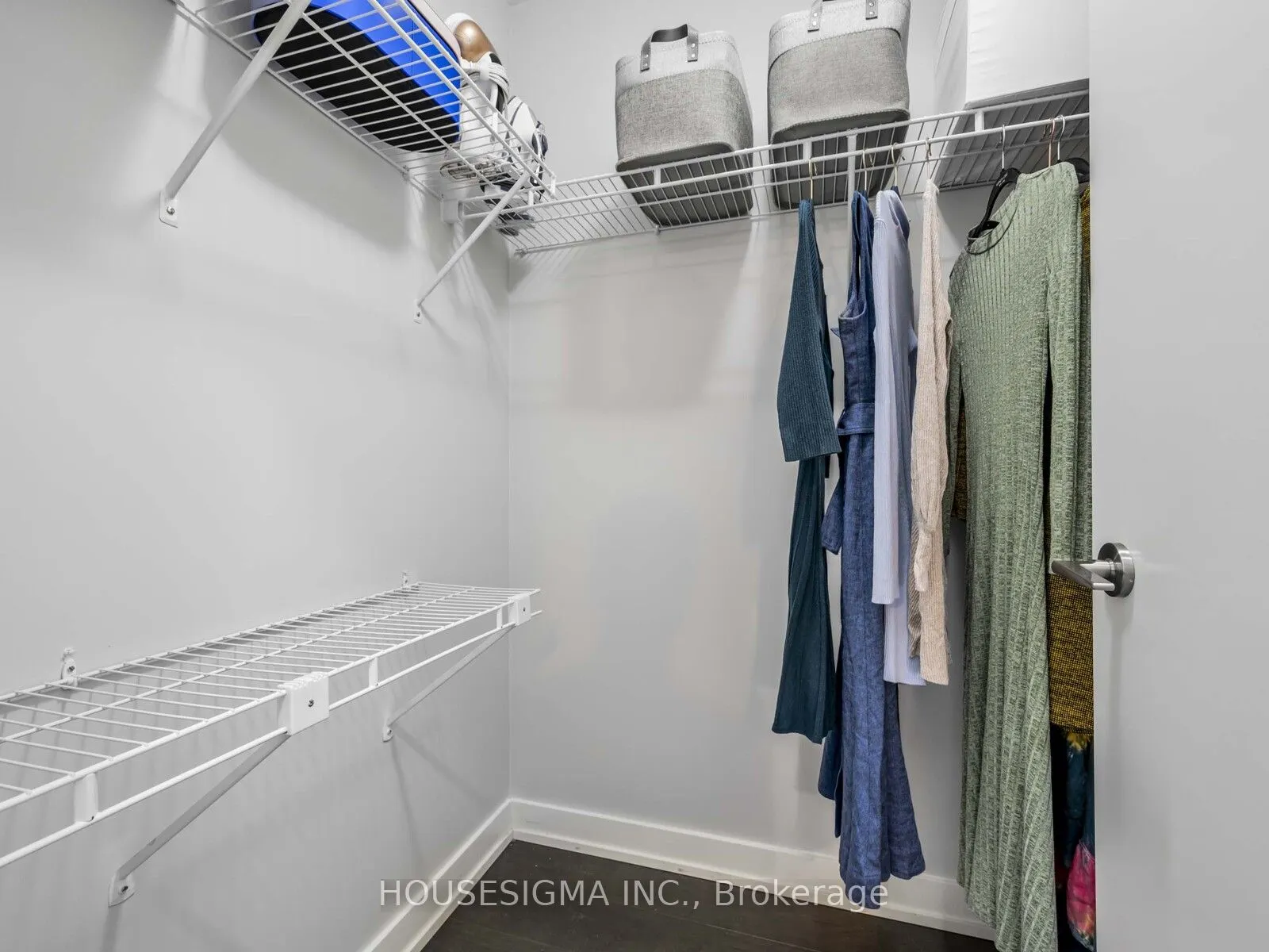 32 Bruyers Mews, #TH03