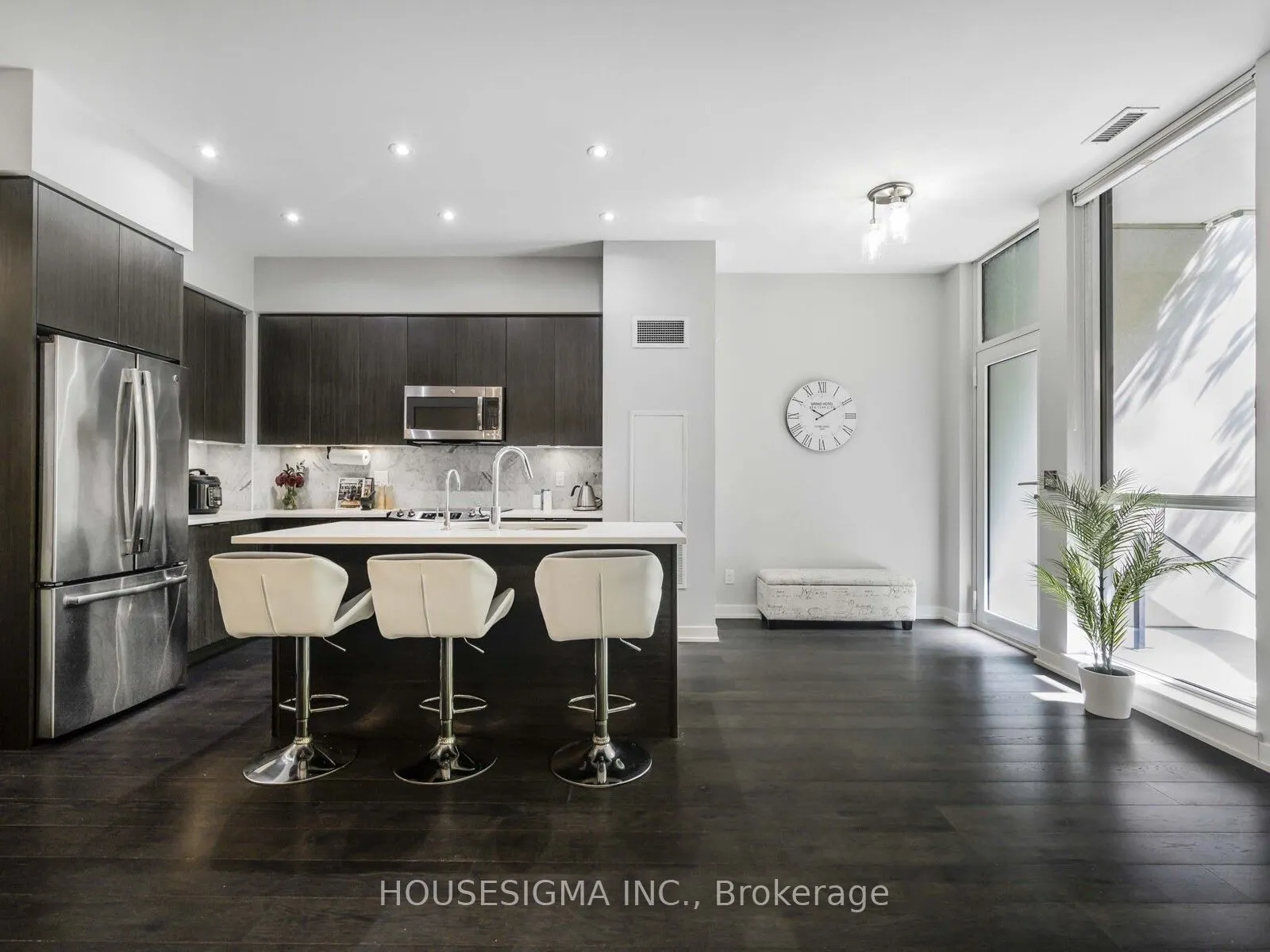 32 Bruyers Mews, #TH03