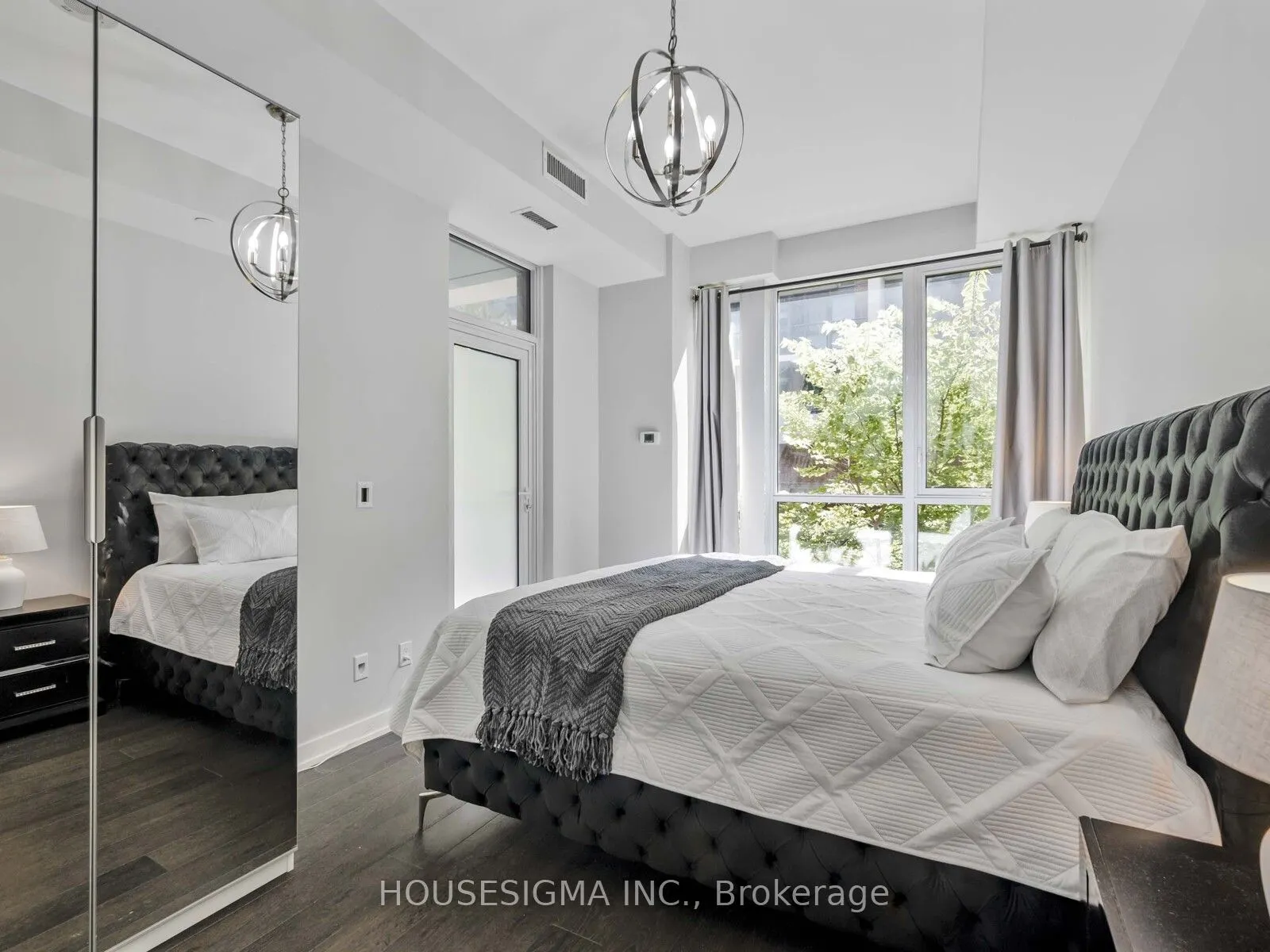 32 Bruyers Mews, #TH03