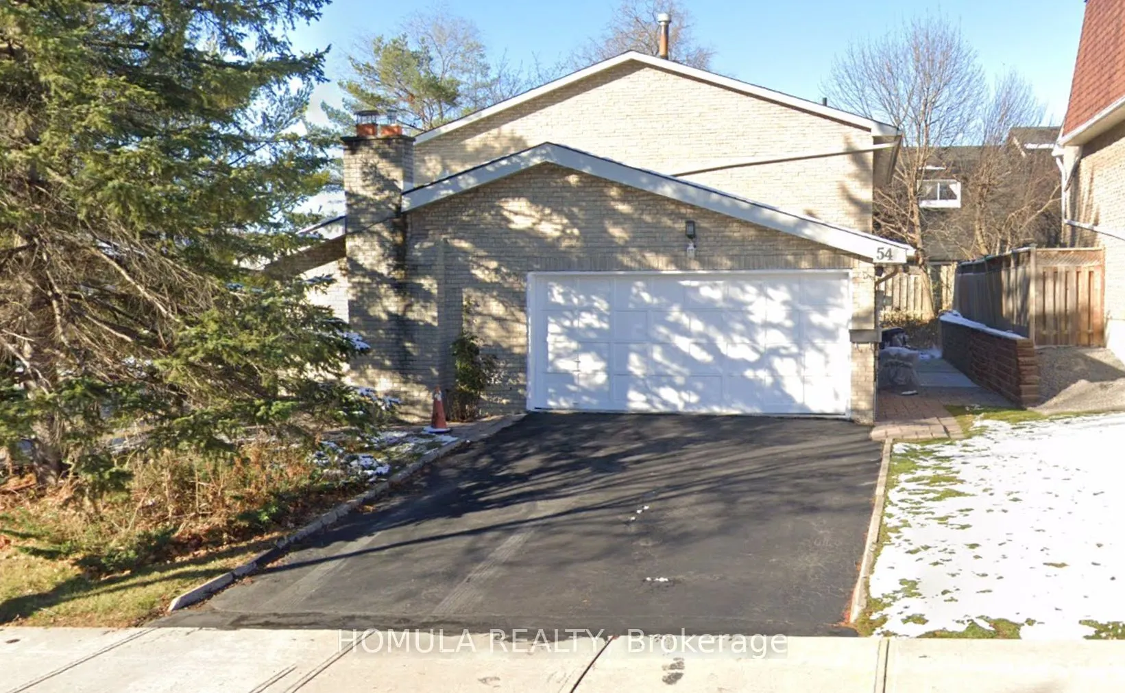 54 Aspenwood Drive, #(Lower)