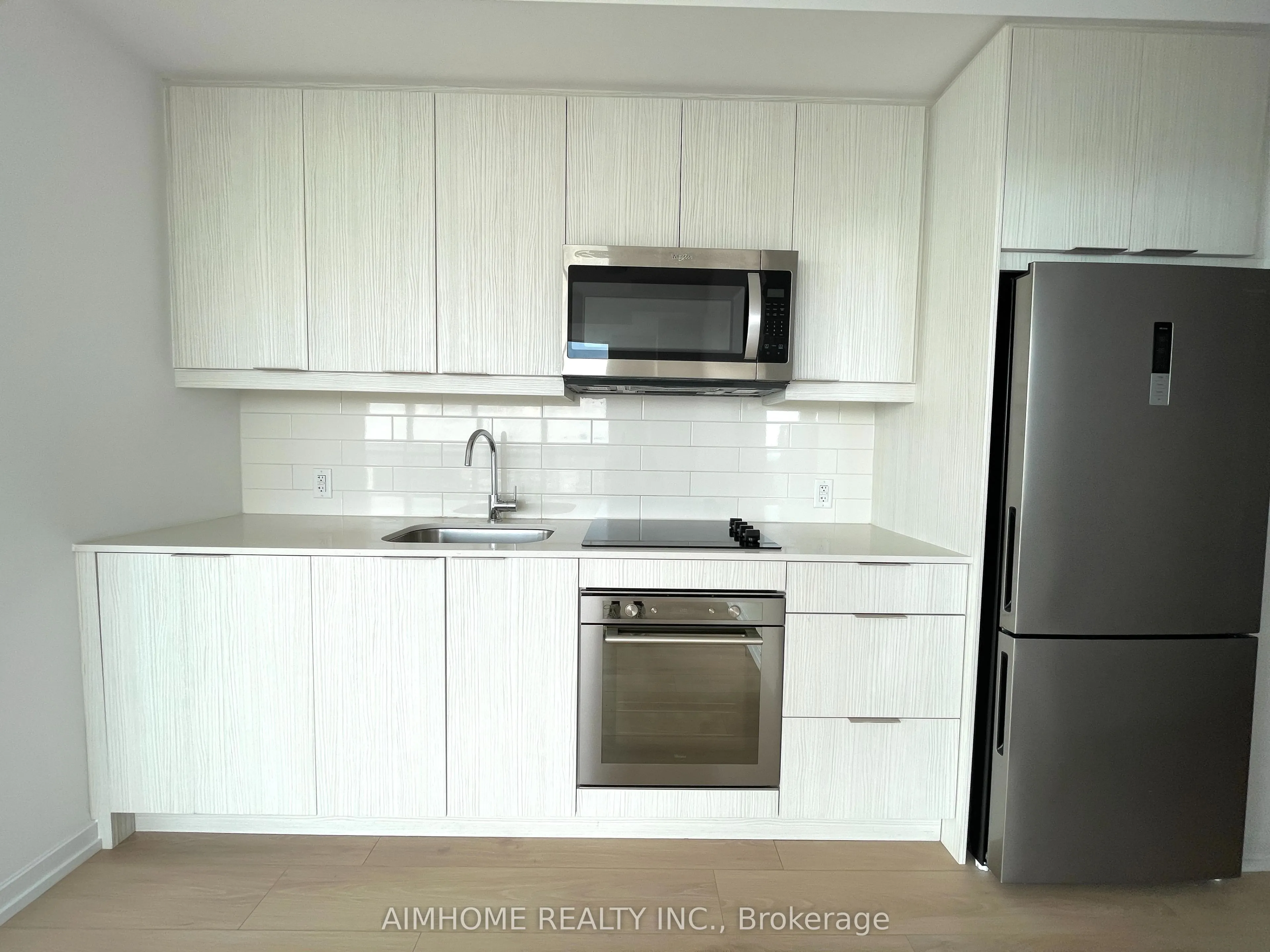 32 Forest Manor Road, #2702