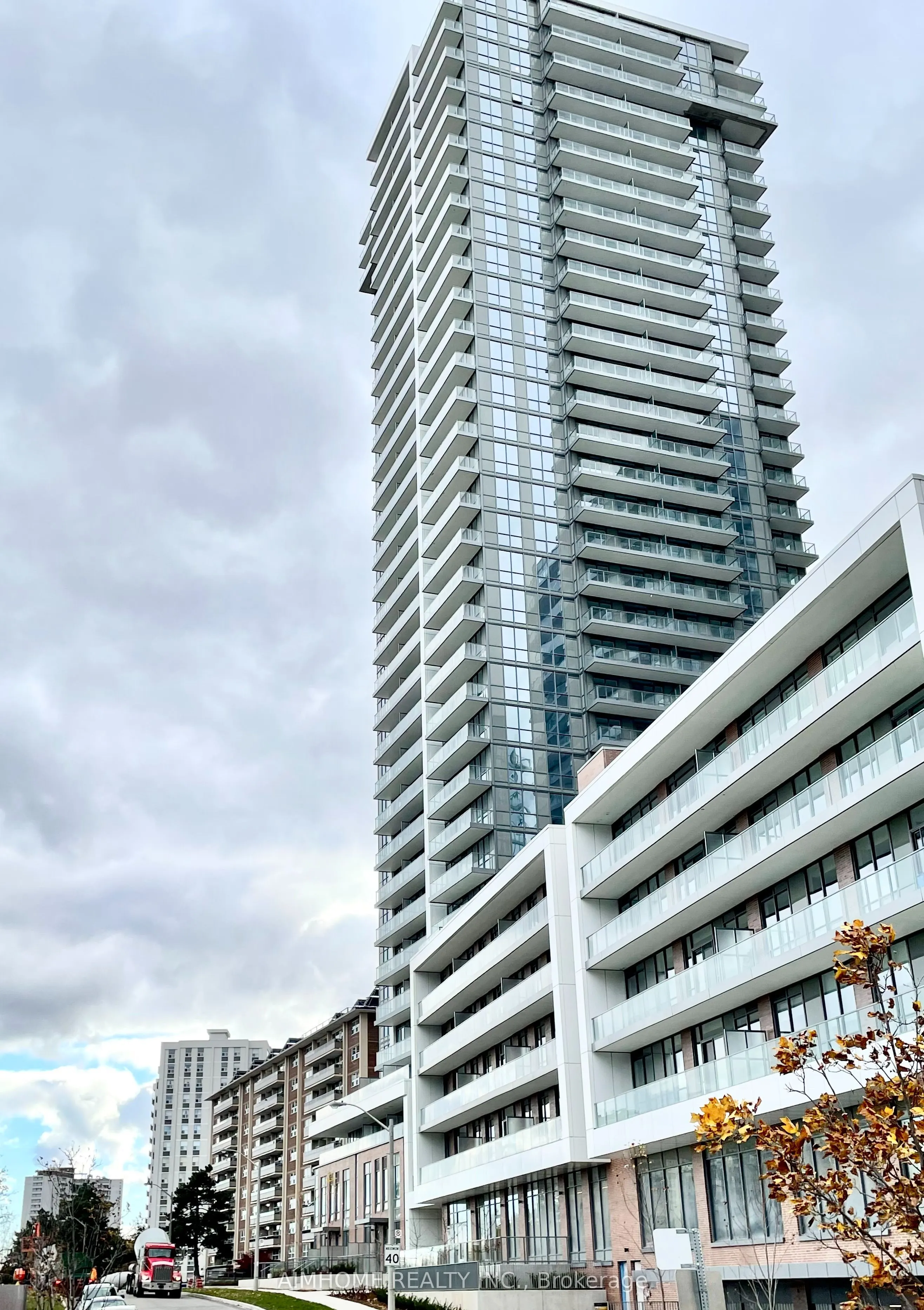 32 Forest Manor Road, #2702