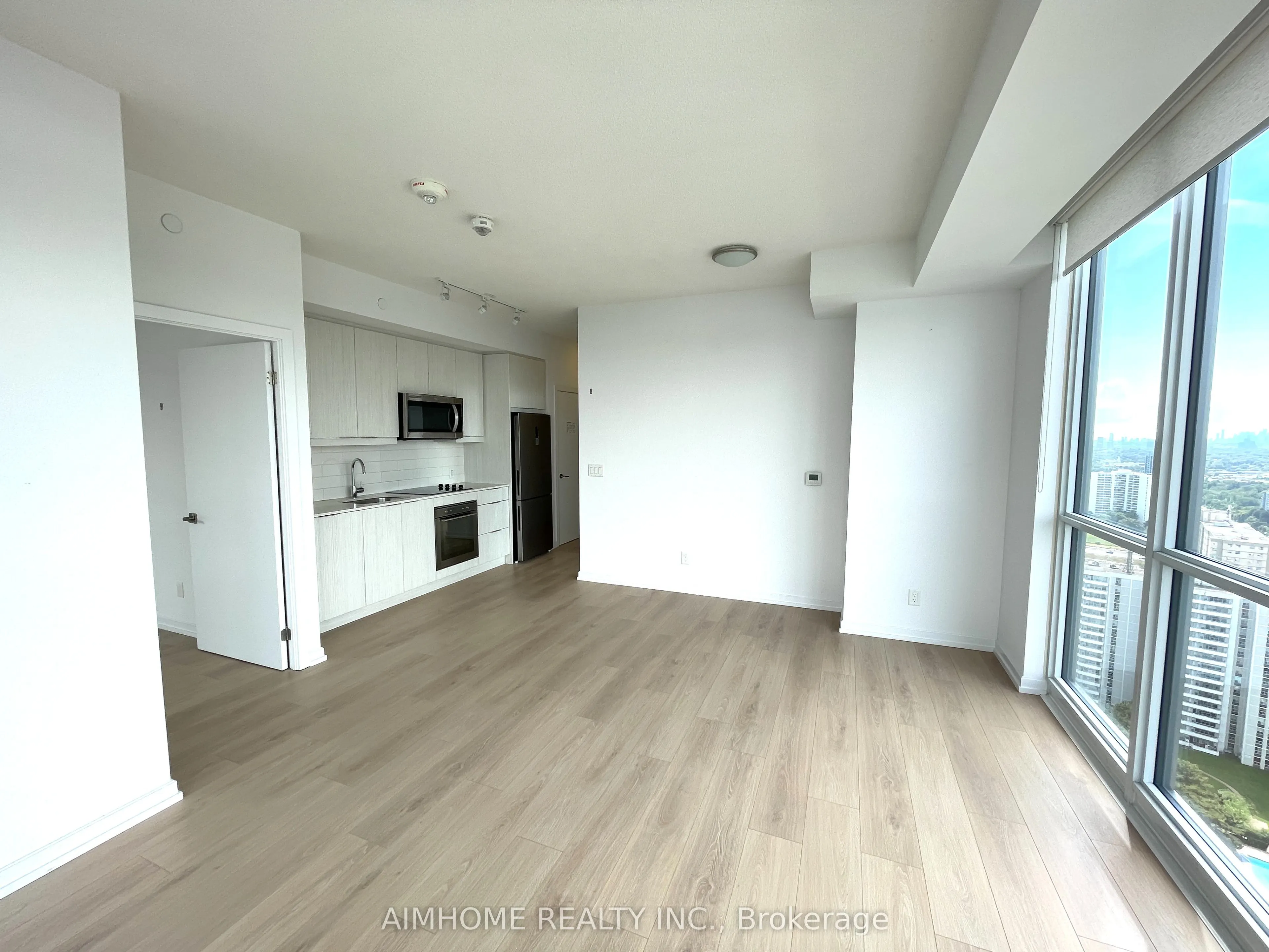 32 Forest Manor Road, #2702