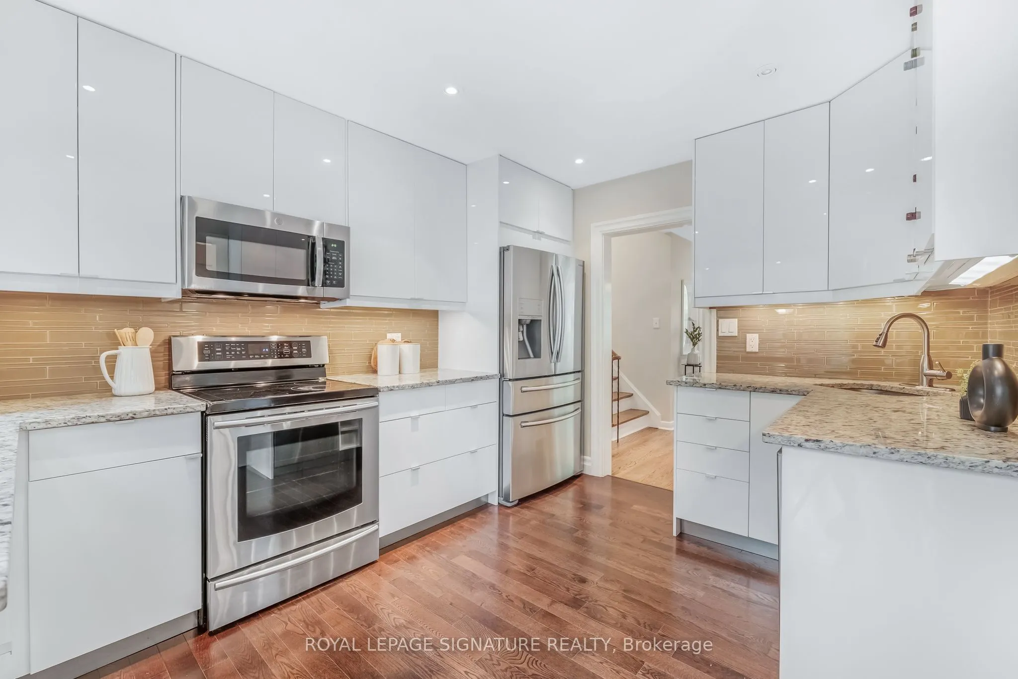 16 Revcoe Drive