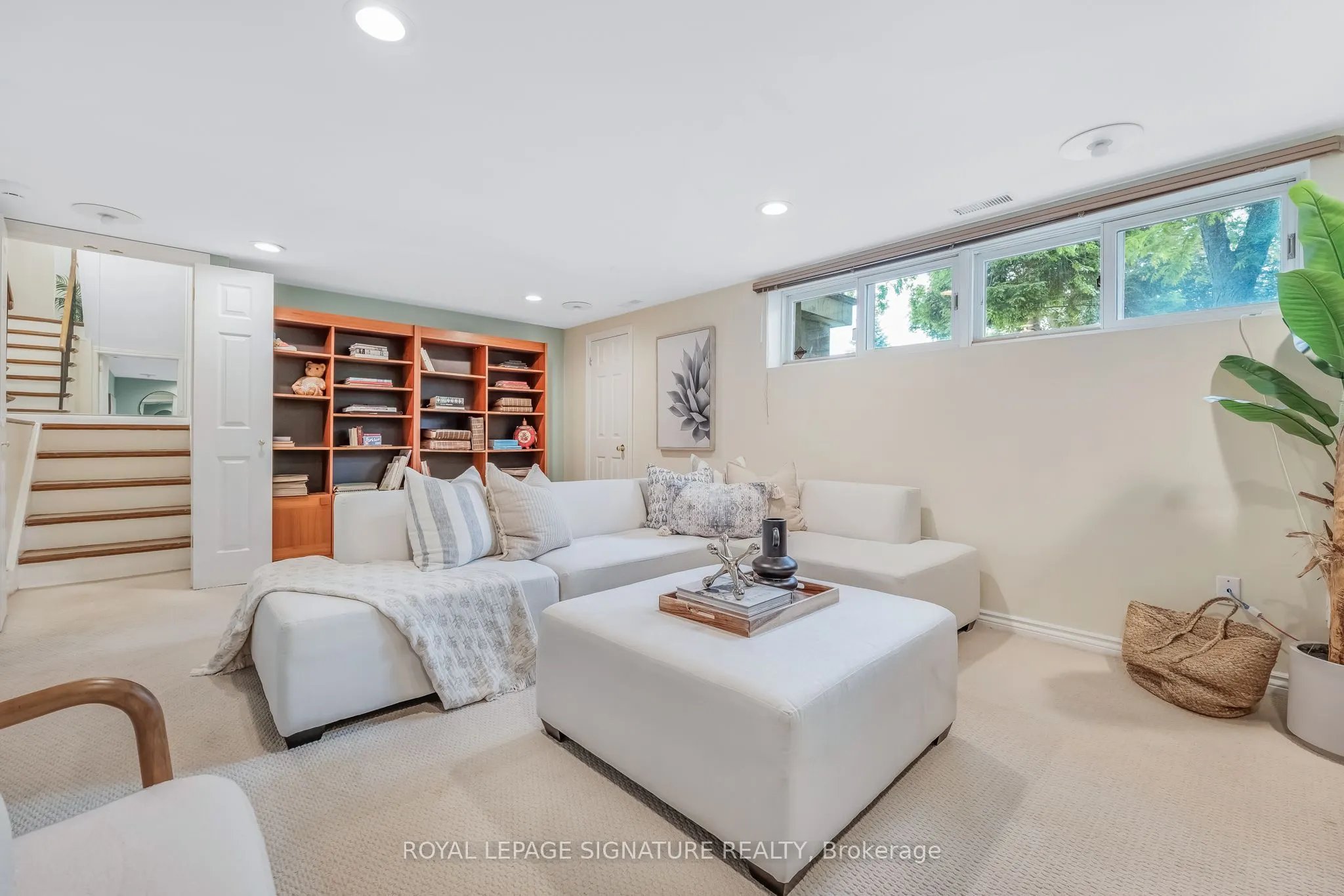 16 Revcoe Drive