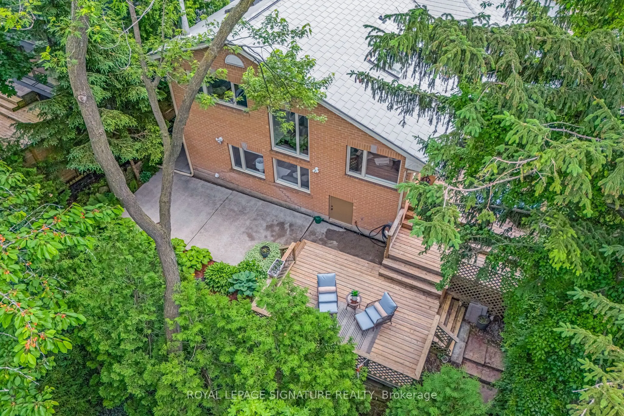 16 Revcoe Drive