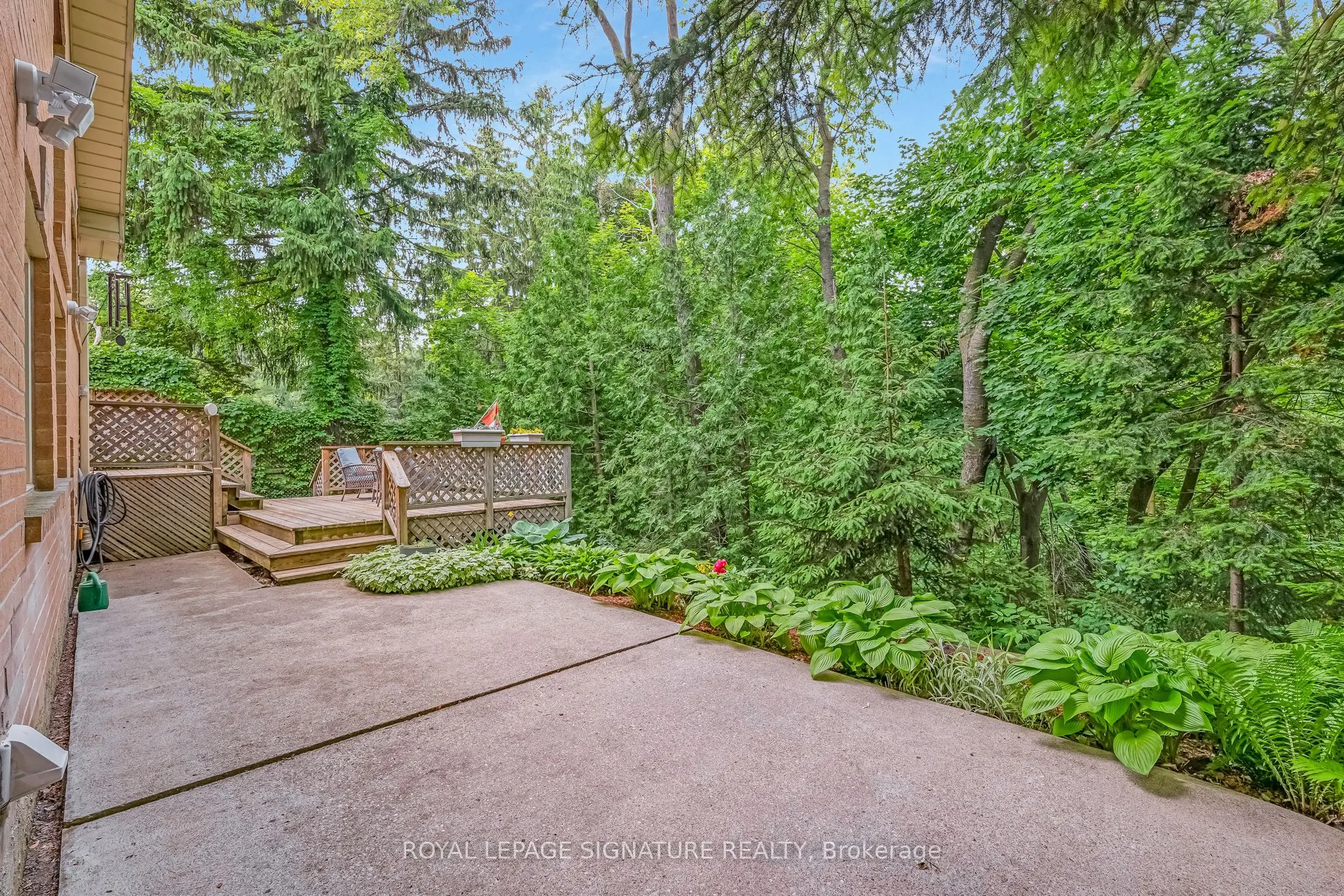 16 Revcoe Drive