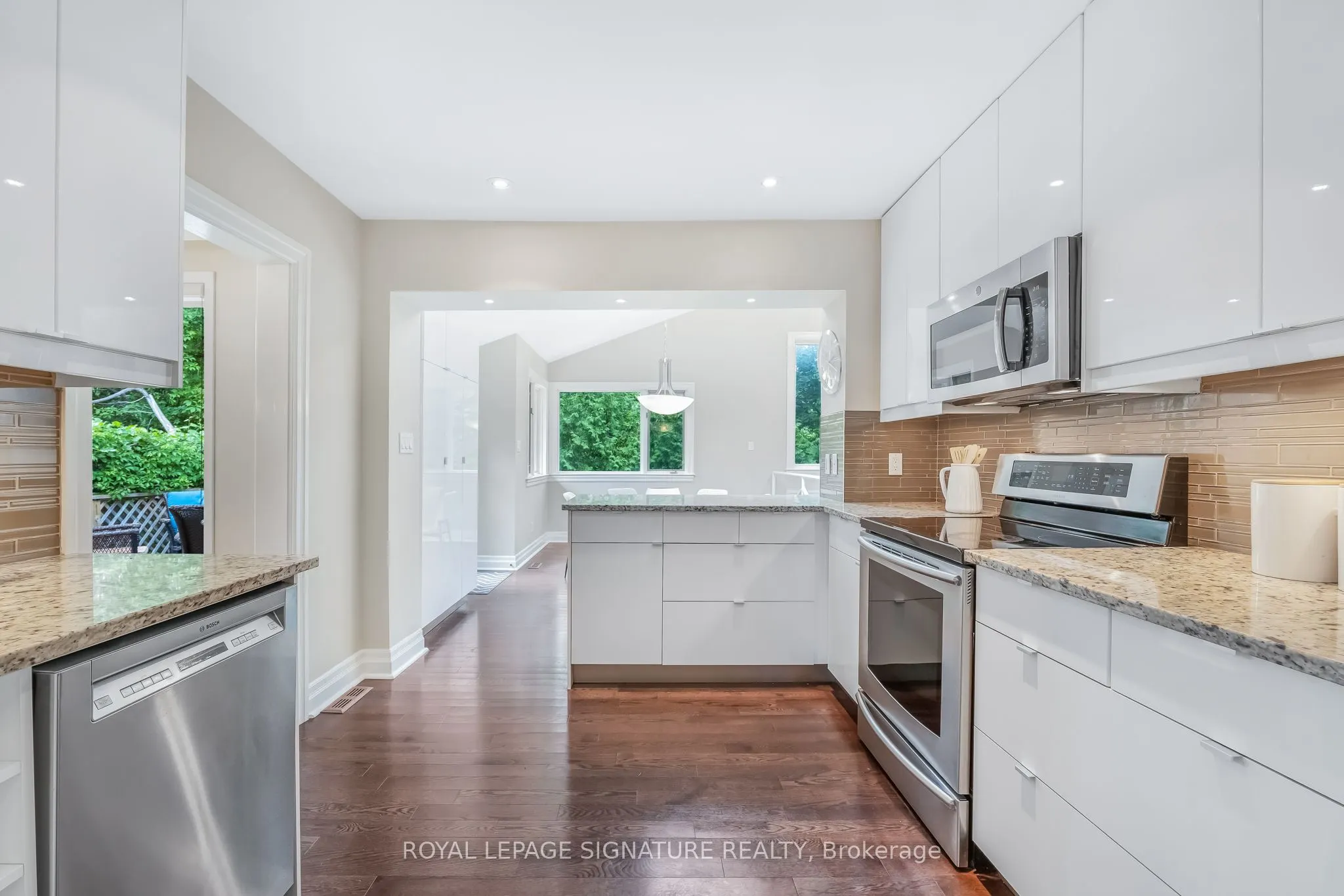 16 Revcoe Drive