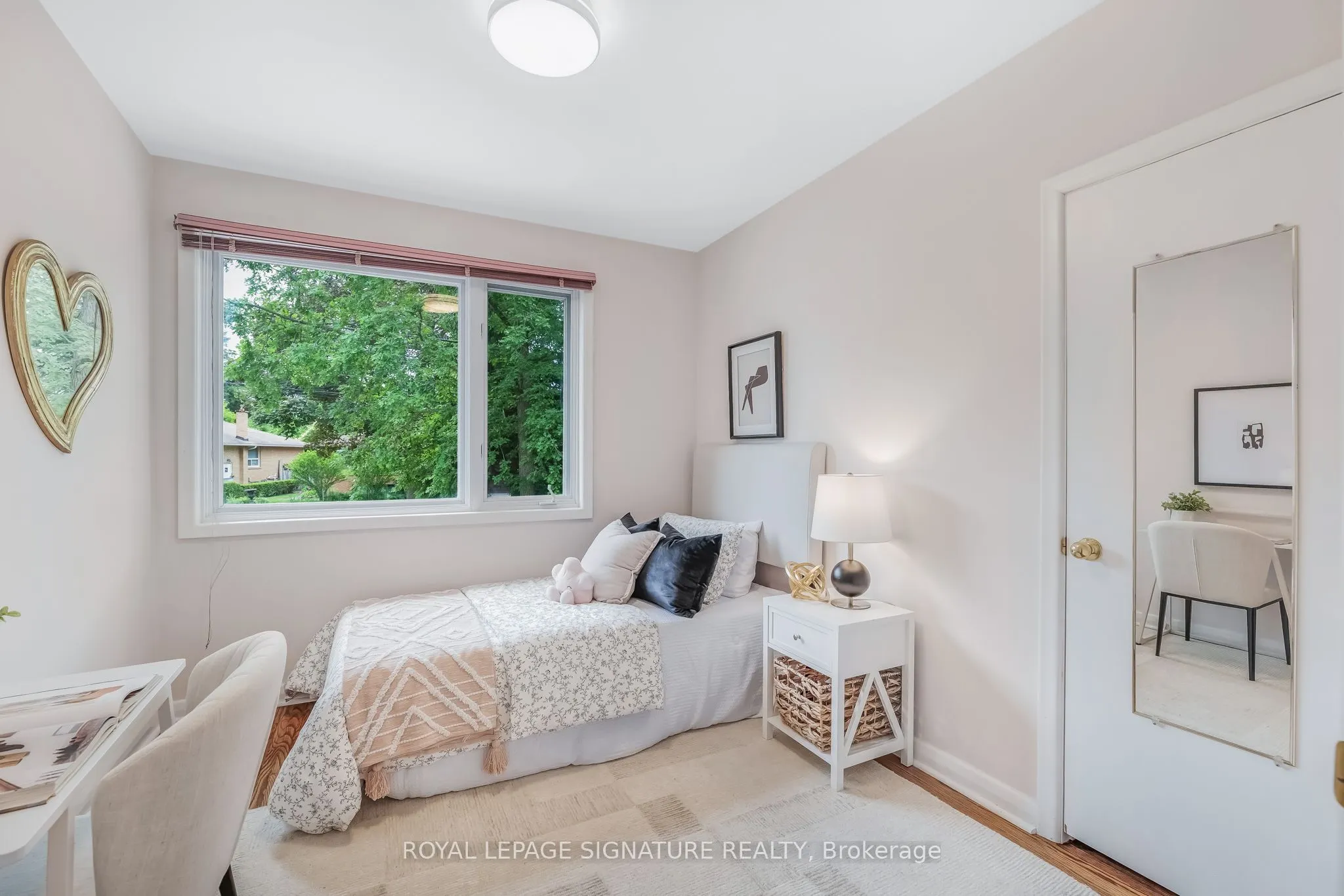 16 Revcoe Drive