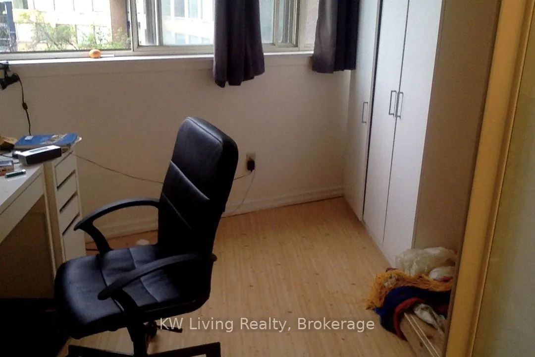 1055 Bay Street, #409