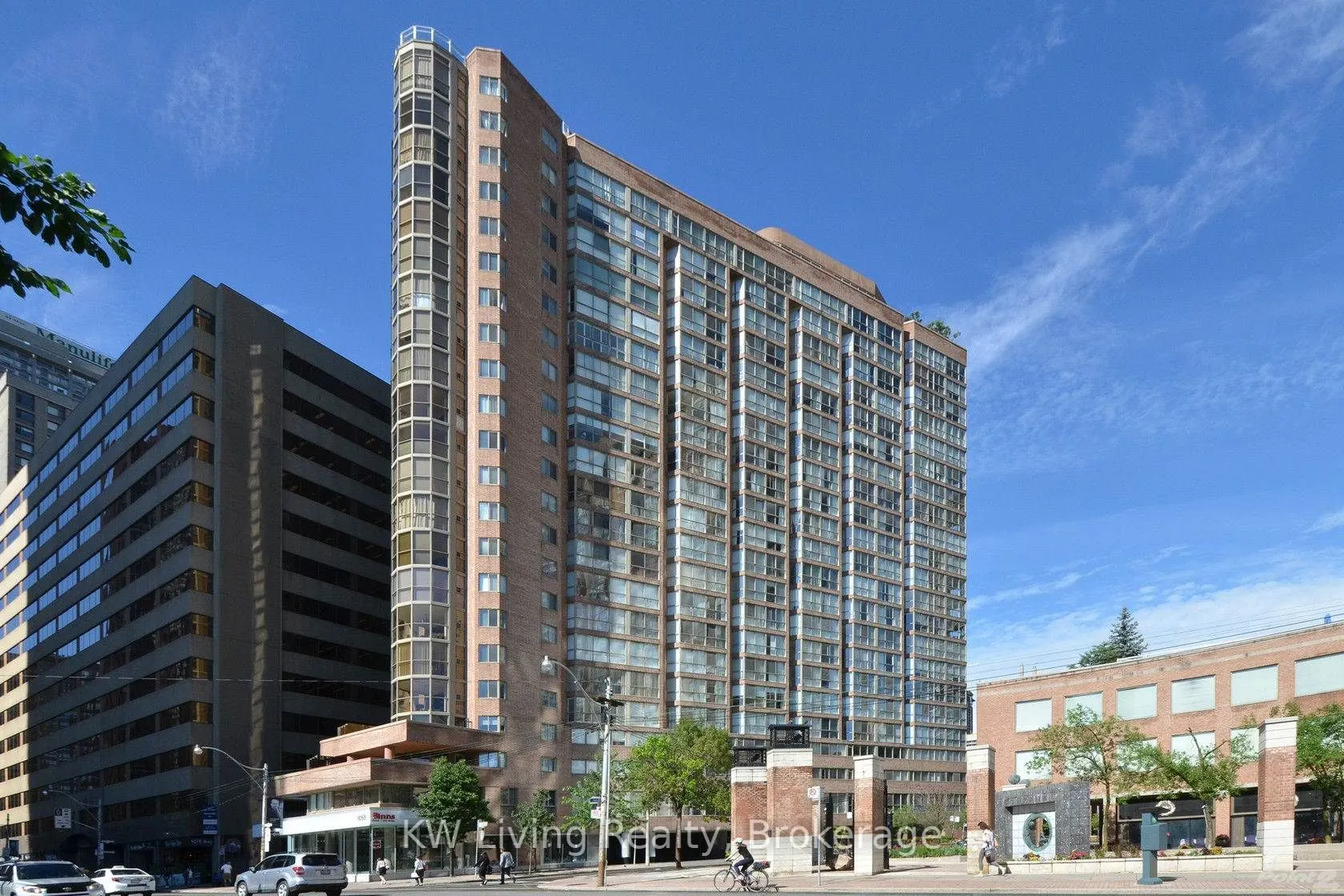 1055 Bay Street, #409