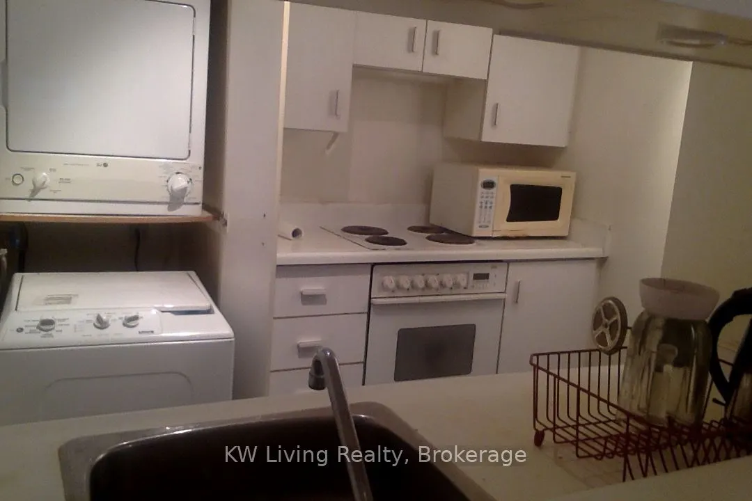 1055 Bay Street, #409