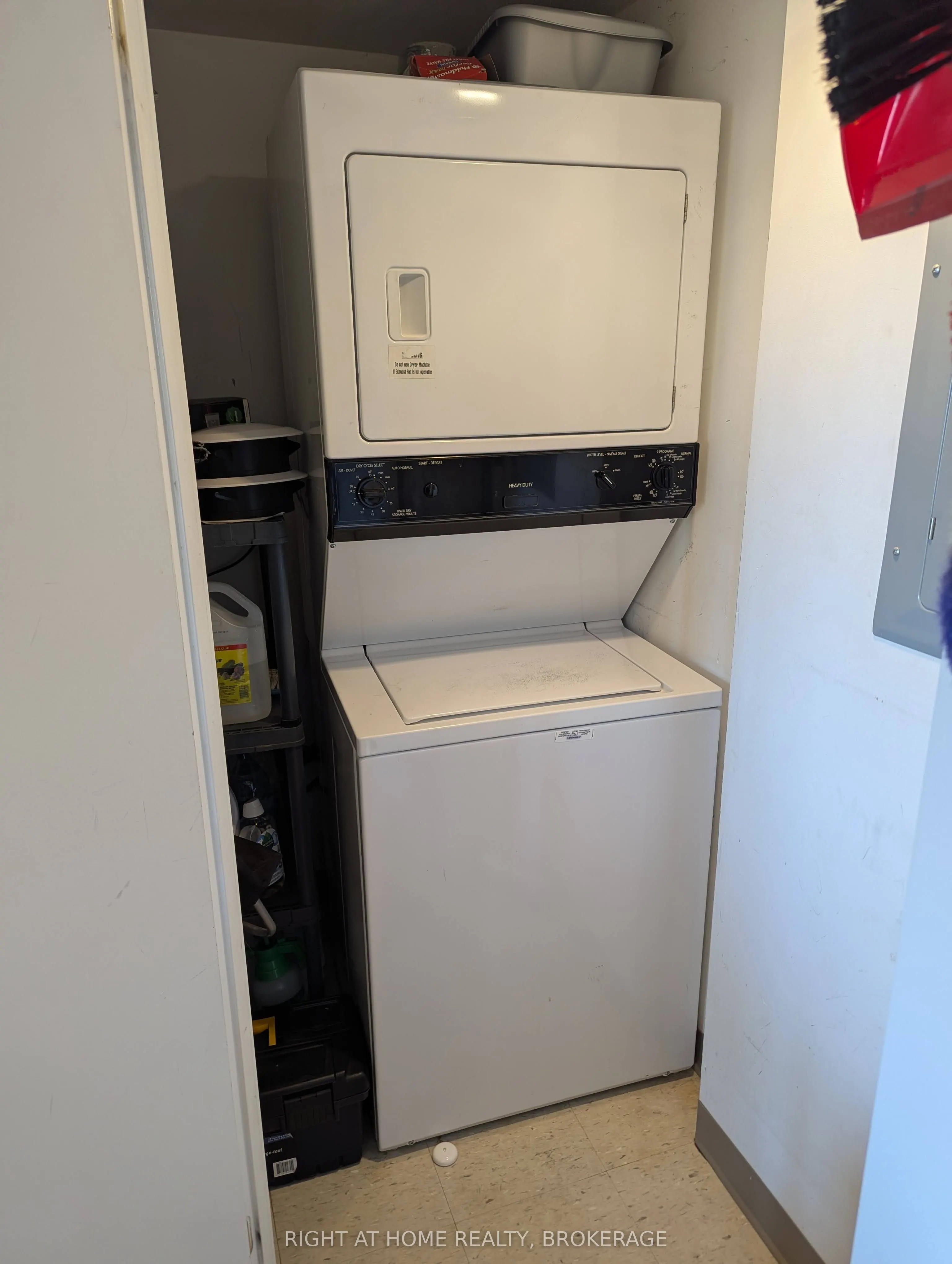550 Queens Quay W Quay W, #608