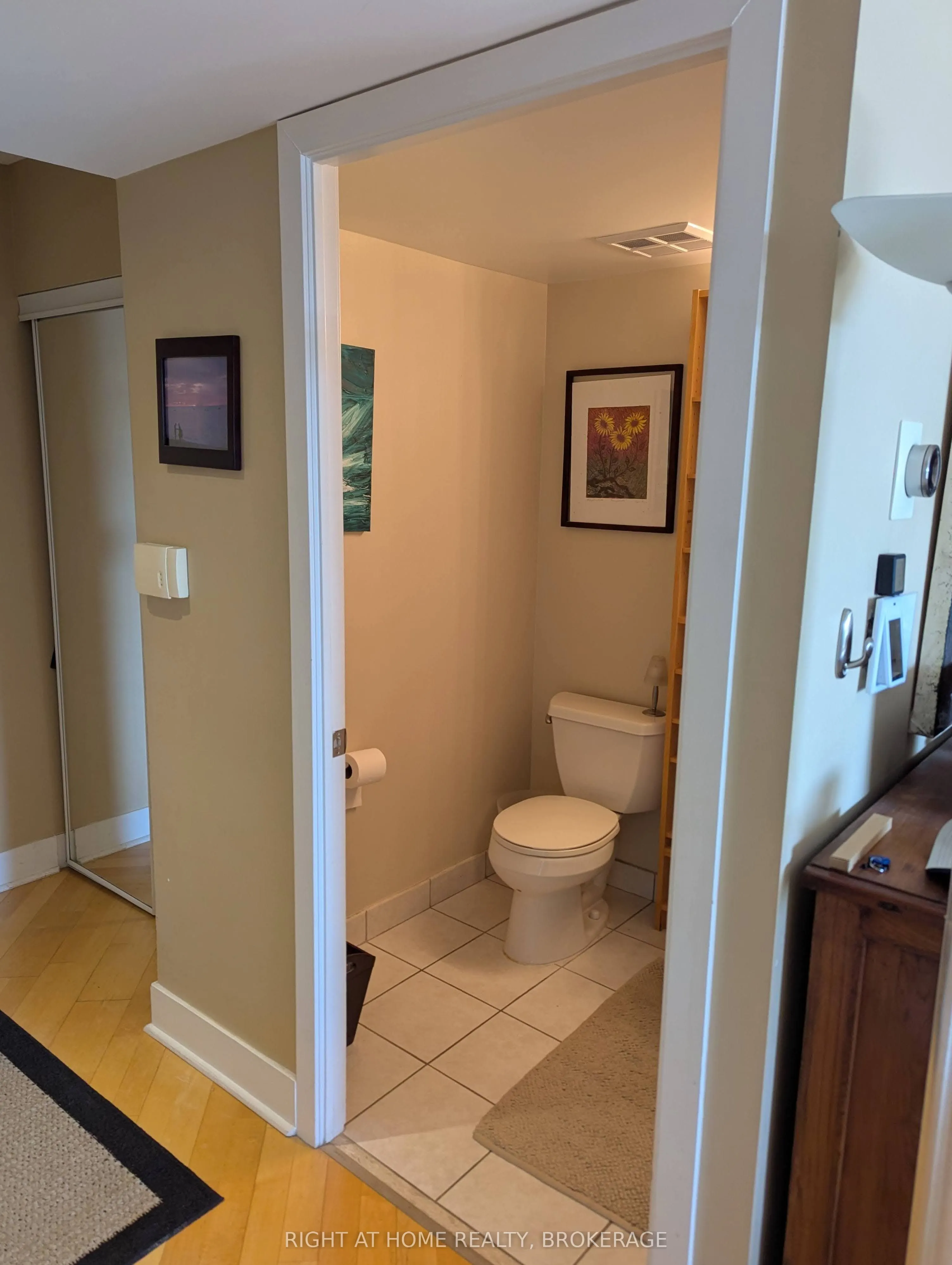 550 Queens Quay W Quay W, #608
