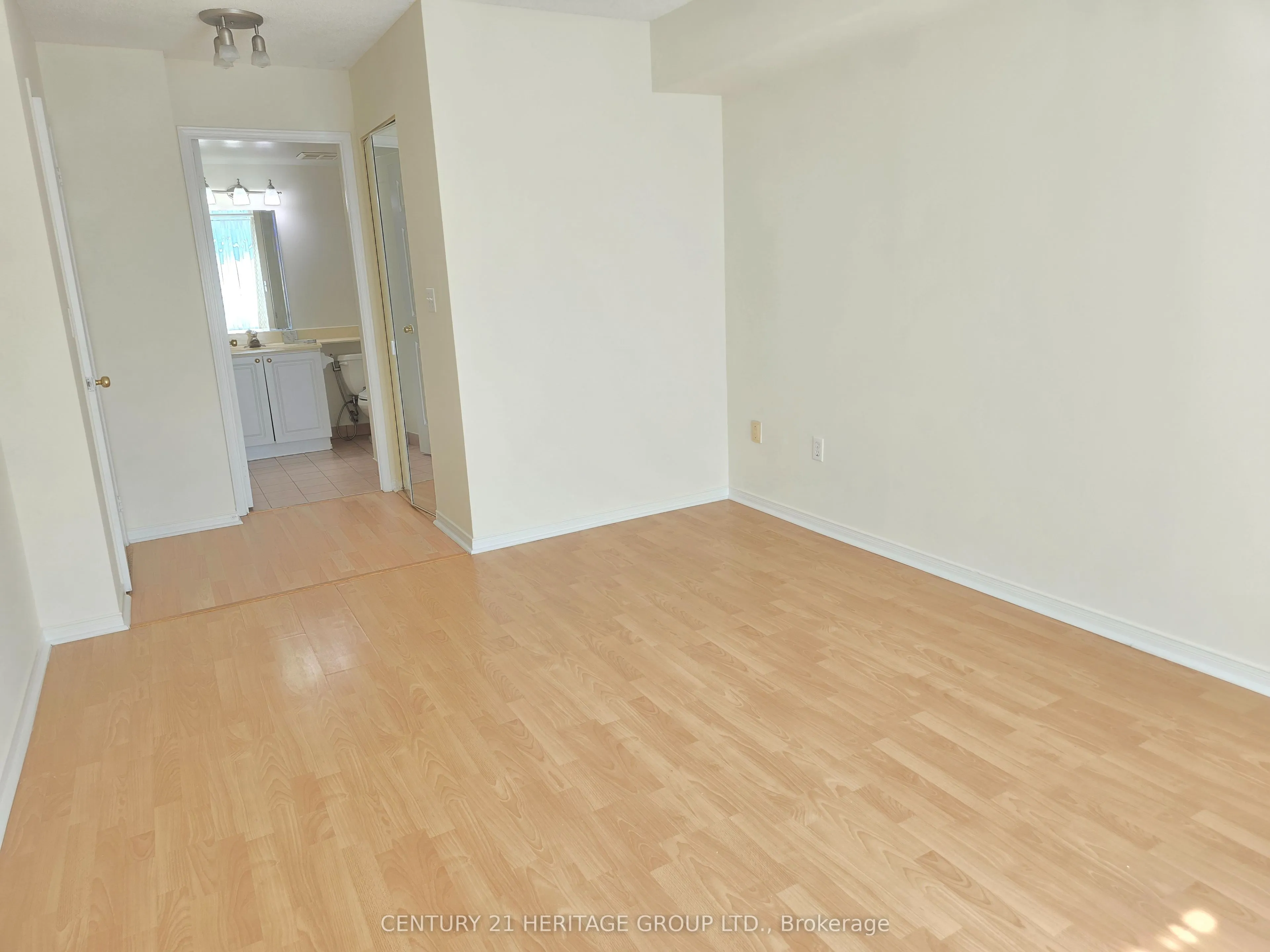 8 Pemberton Avenue, #1202