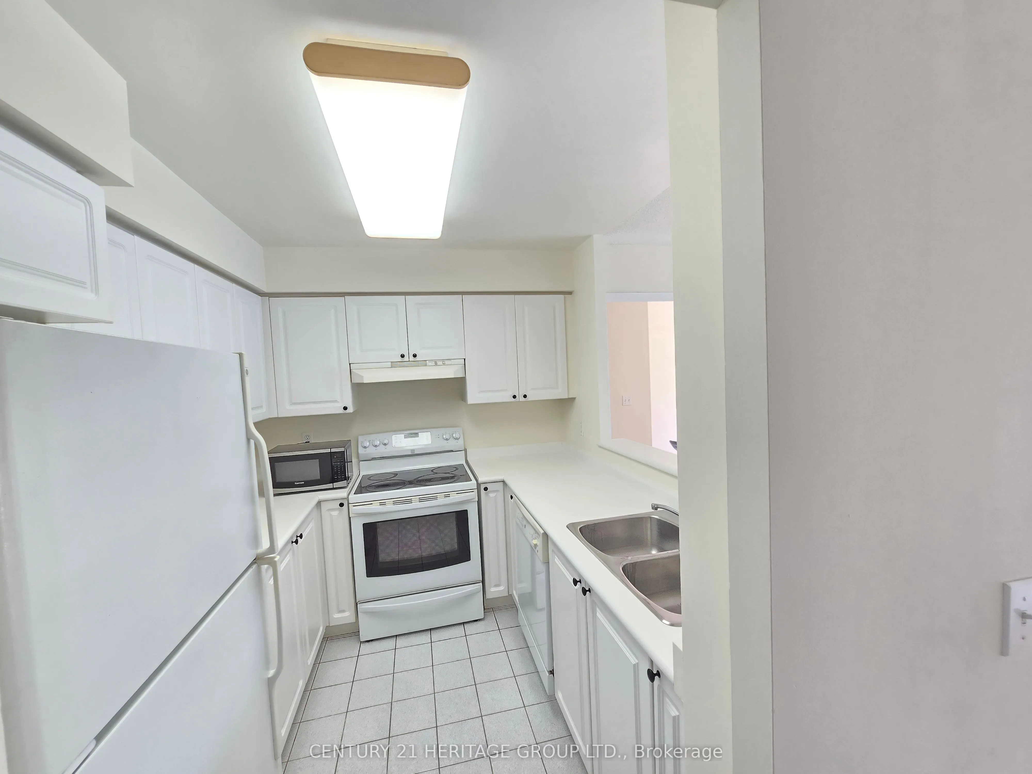 8 Pemberton Avenue, #1202