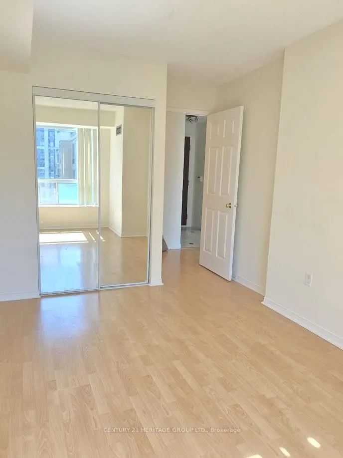 8 Pemberton Avenue, #1202
