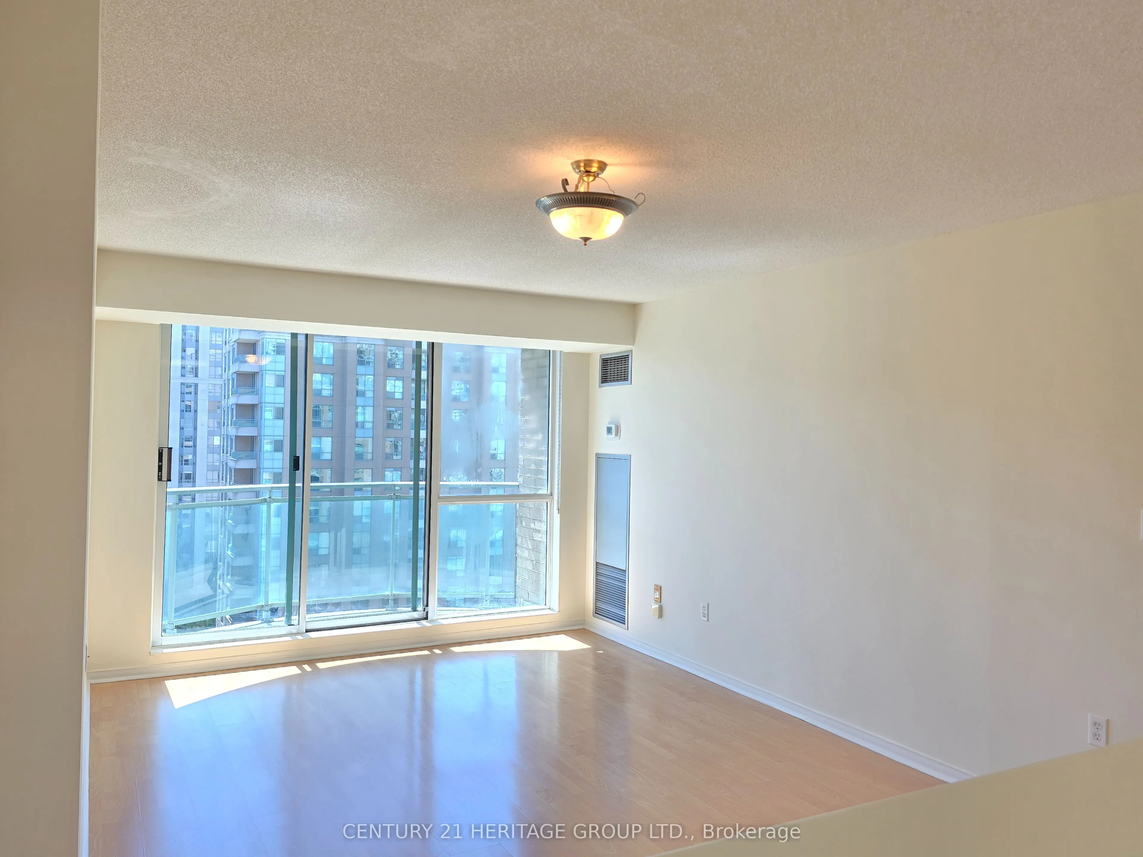 8 Pemberton Avenue, #1202