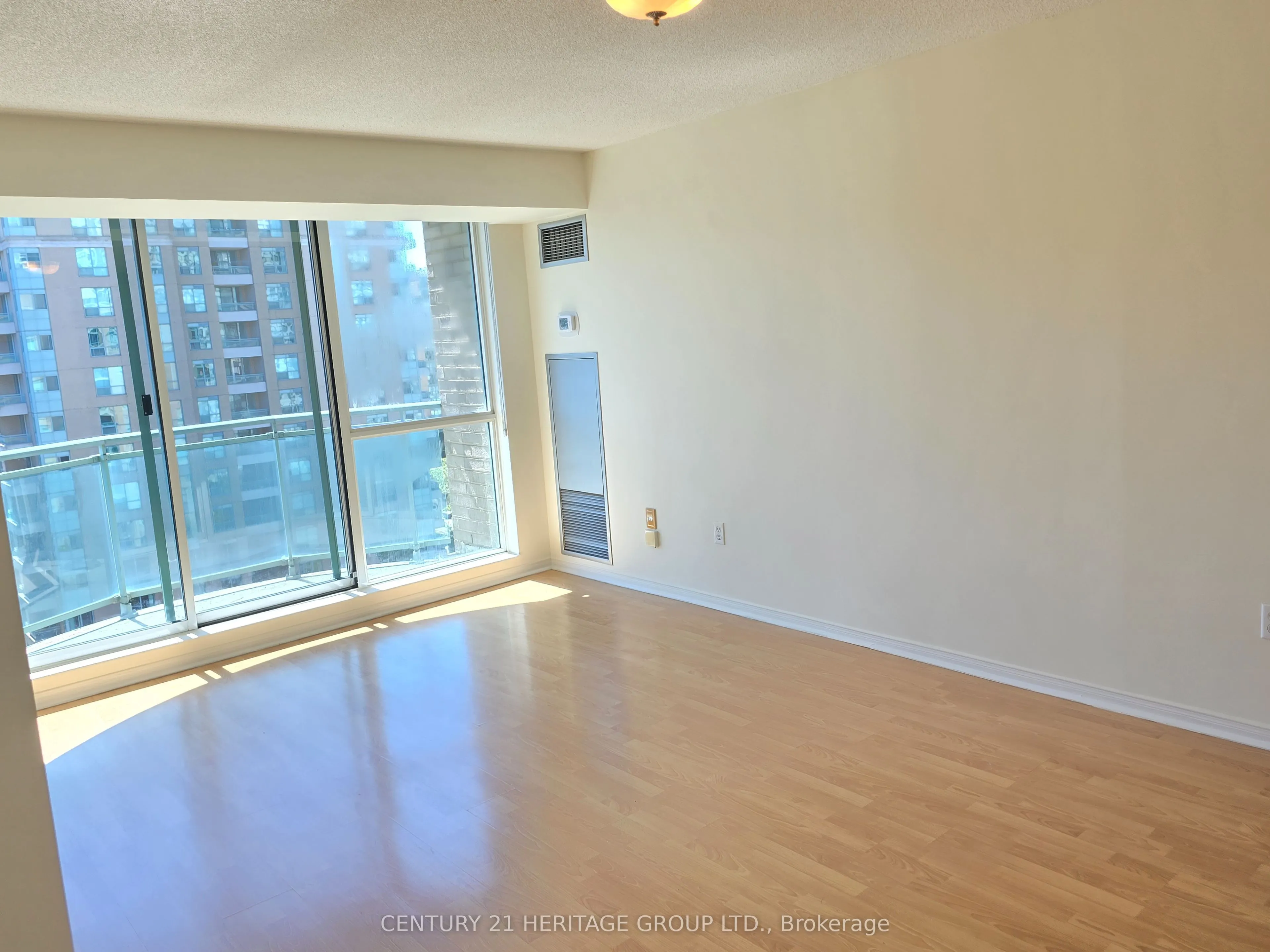 8 Pemberton Avenue, #1202
