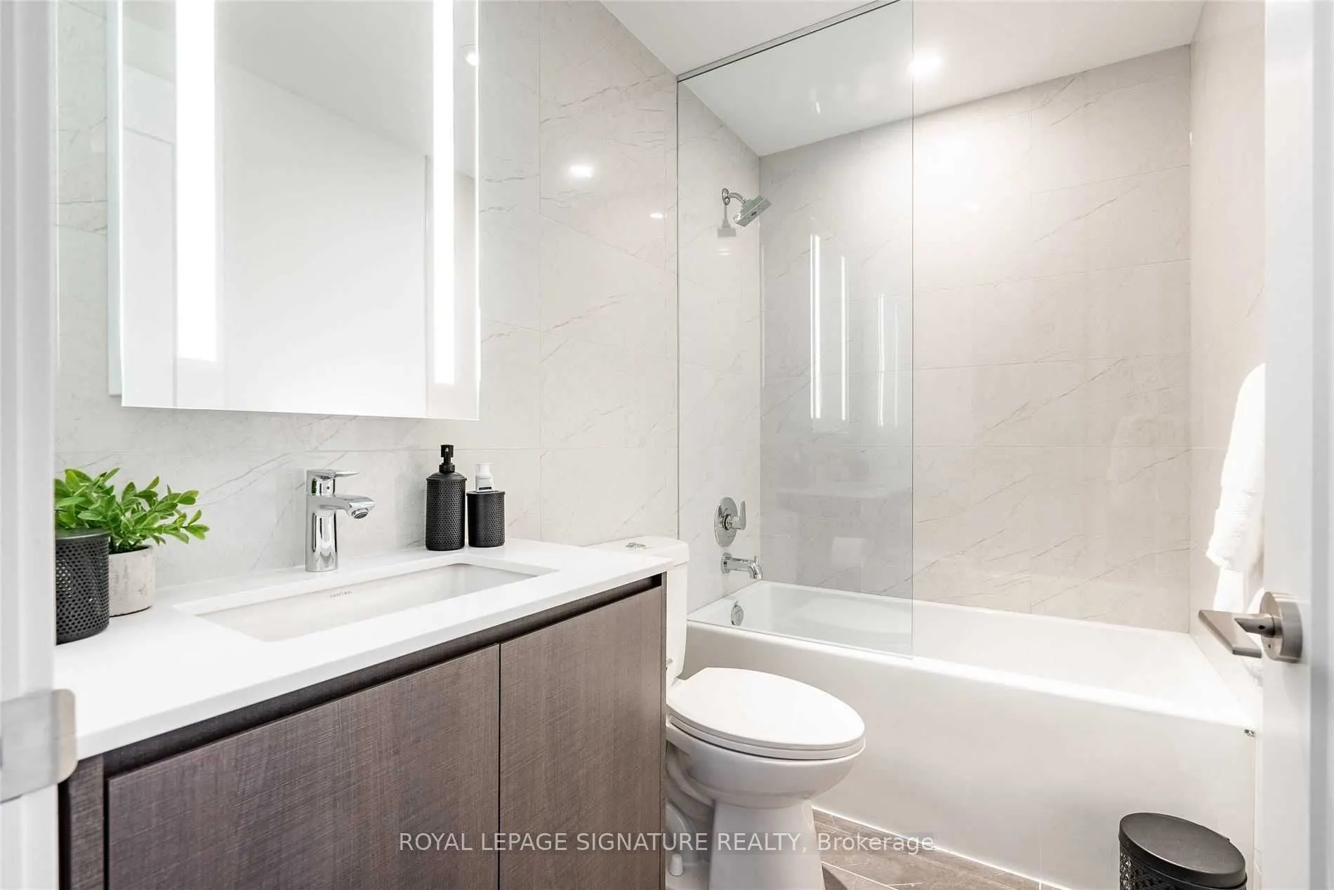118 Merchants Wharf Way, #618