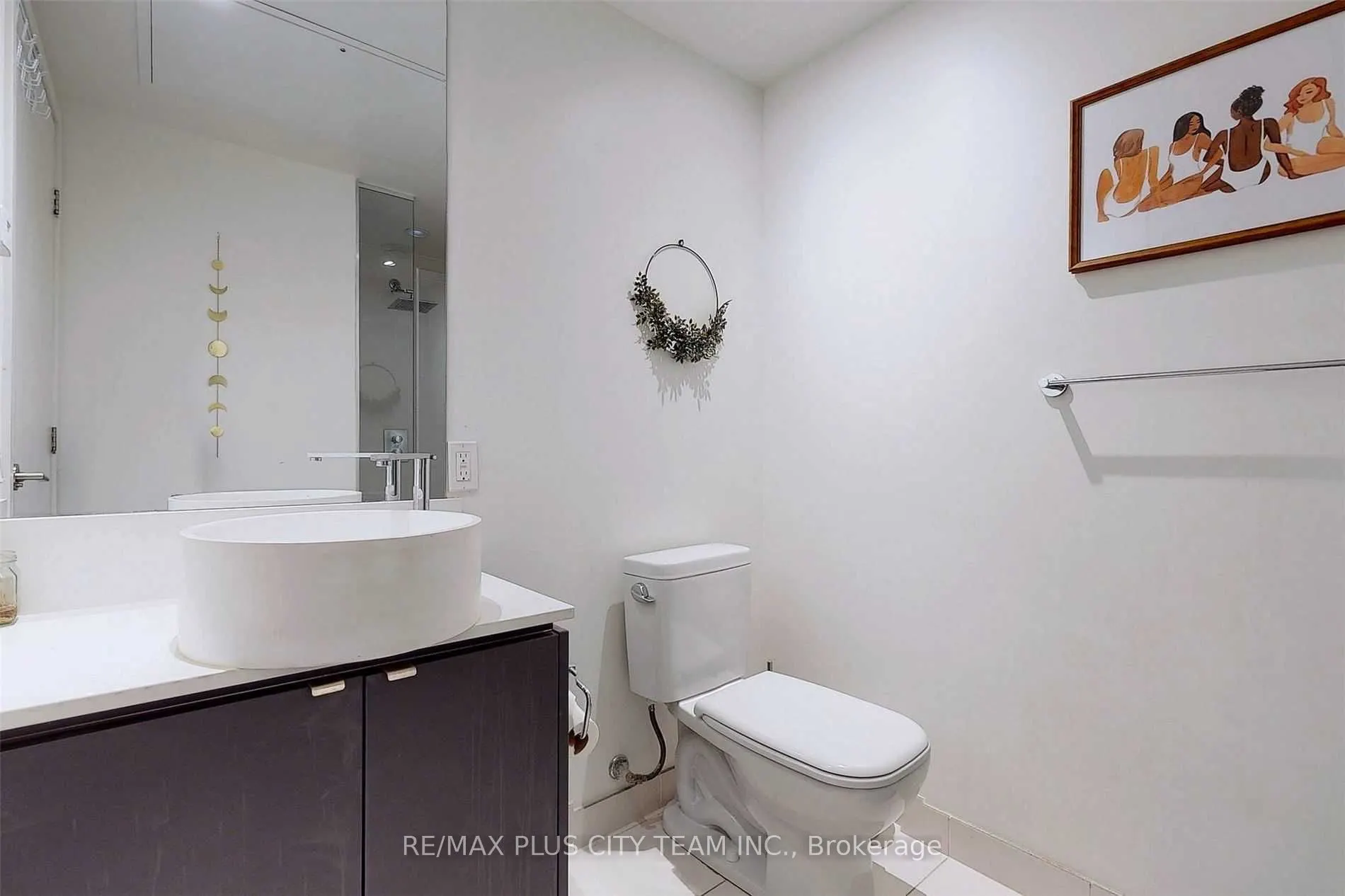 60 Colborne Street, #201