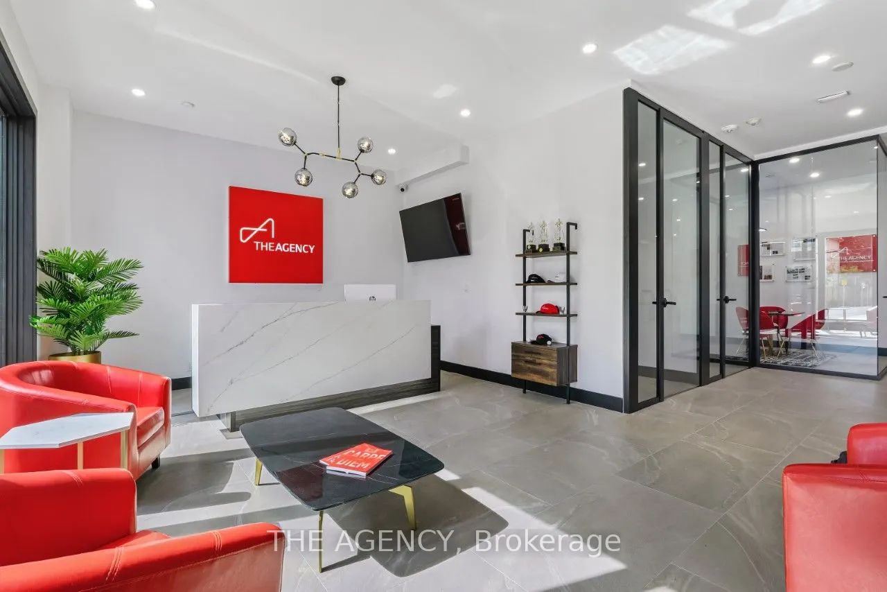 378 Fairlawn Avenue, #Main Level