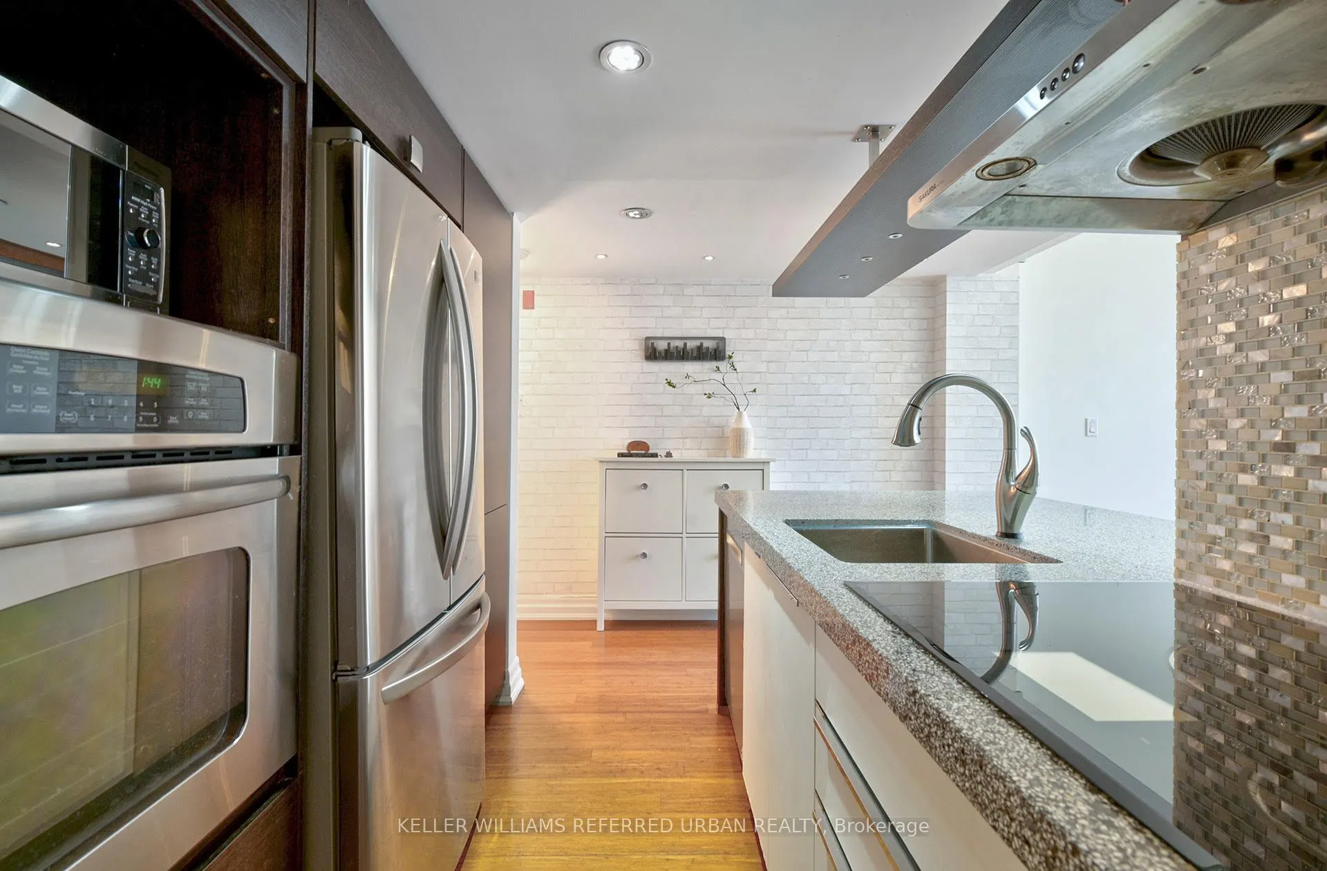 160 Baldwin Street, #209