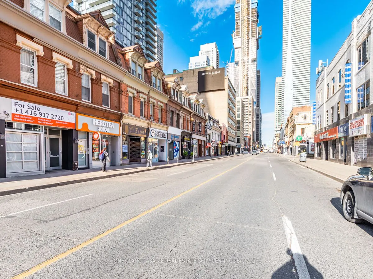 668 Yonge Street