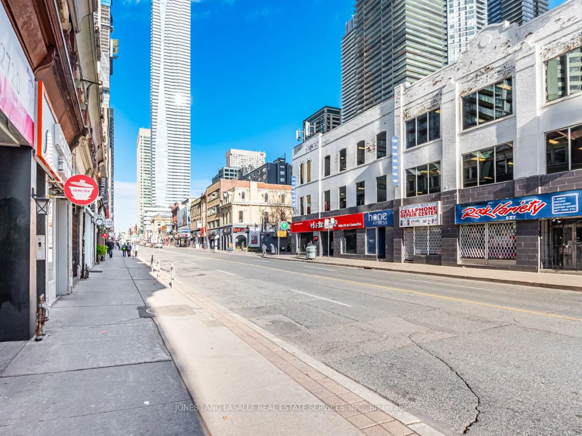 668 Yonge Street