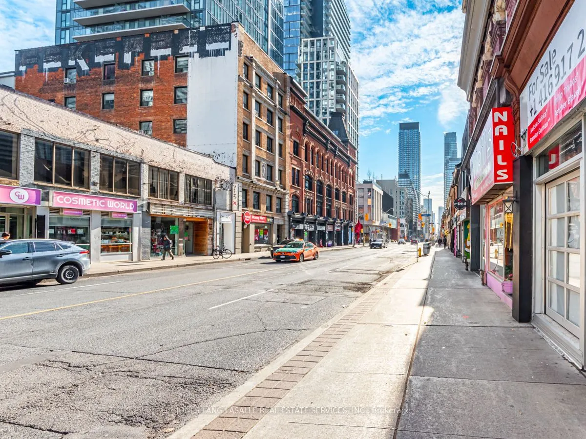 668 Yonge Street