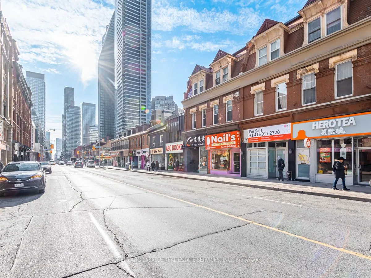 668 Yonge Street