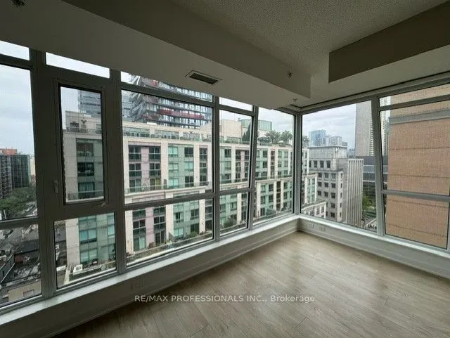 199 Richmond Street W, #1102